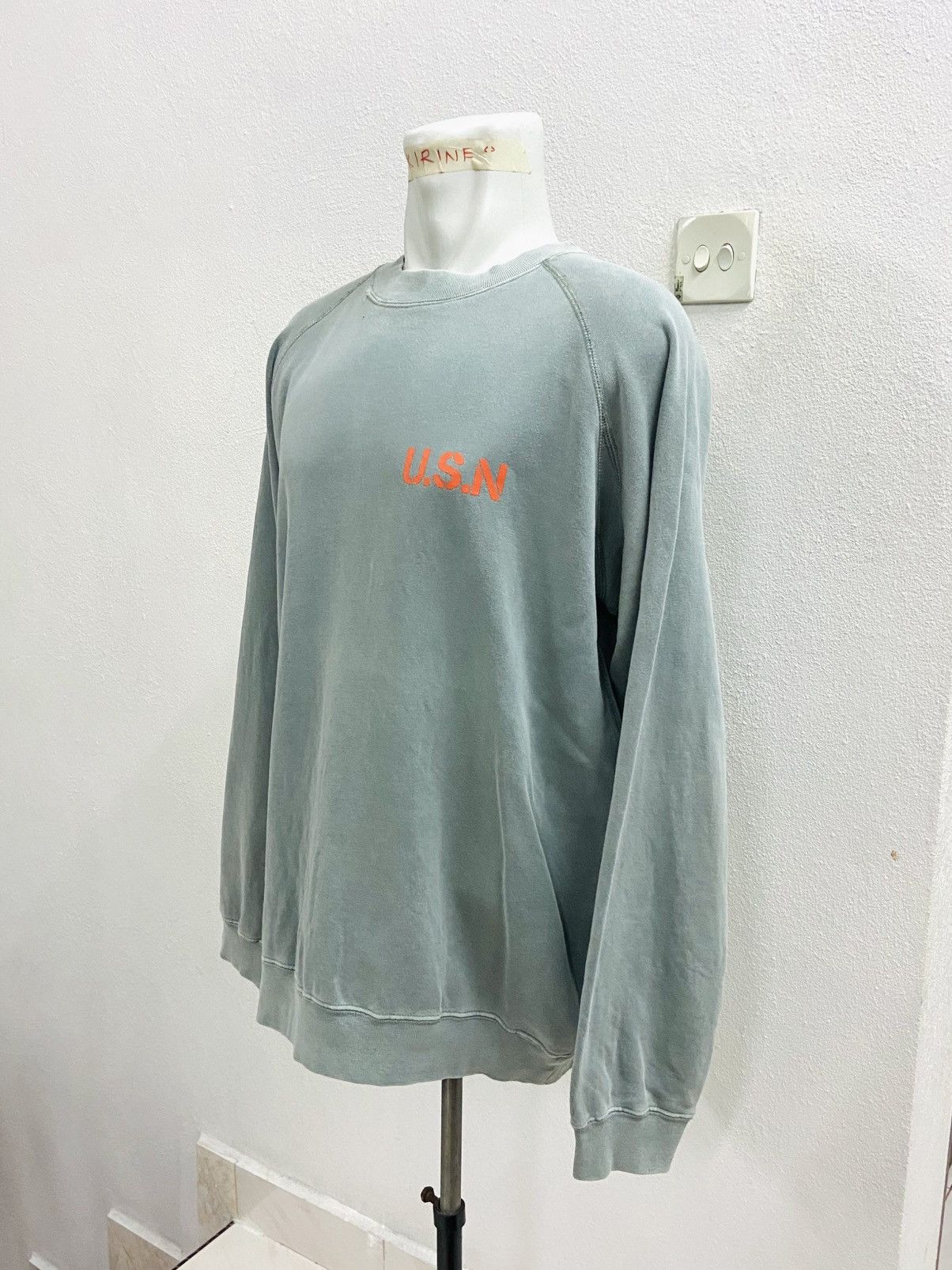 Avirex VINTAGE AVIREX "U.S.N." CREW NECK SWEATSHIRT Size US L / EU 52-54 / 3 - 3 Thumbnail