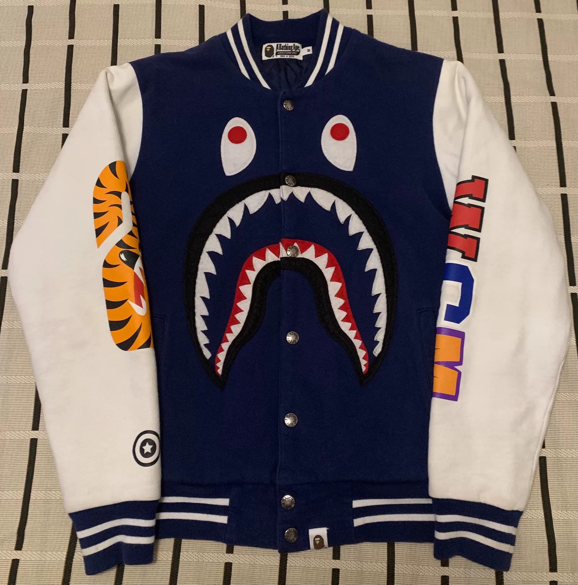 Bape Bape Shark Cotton Multi Light Jacket M Men Size US M / EU 48-50 / 2 - 1 Thumbnail