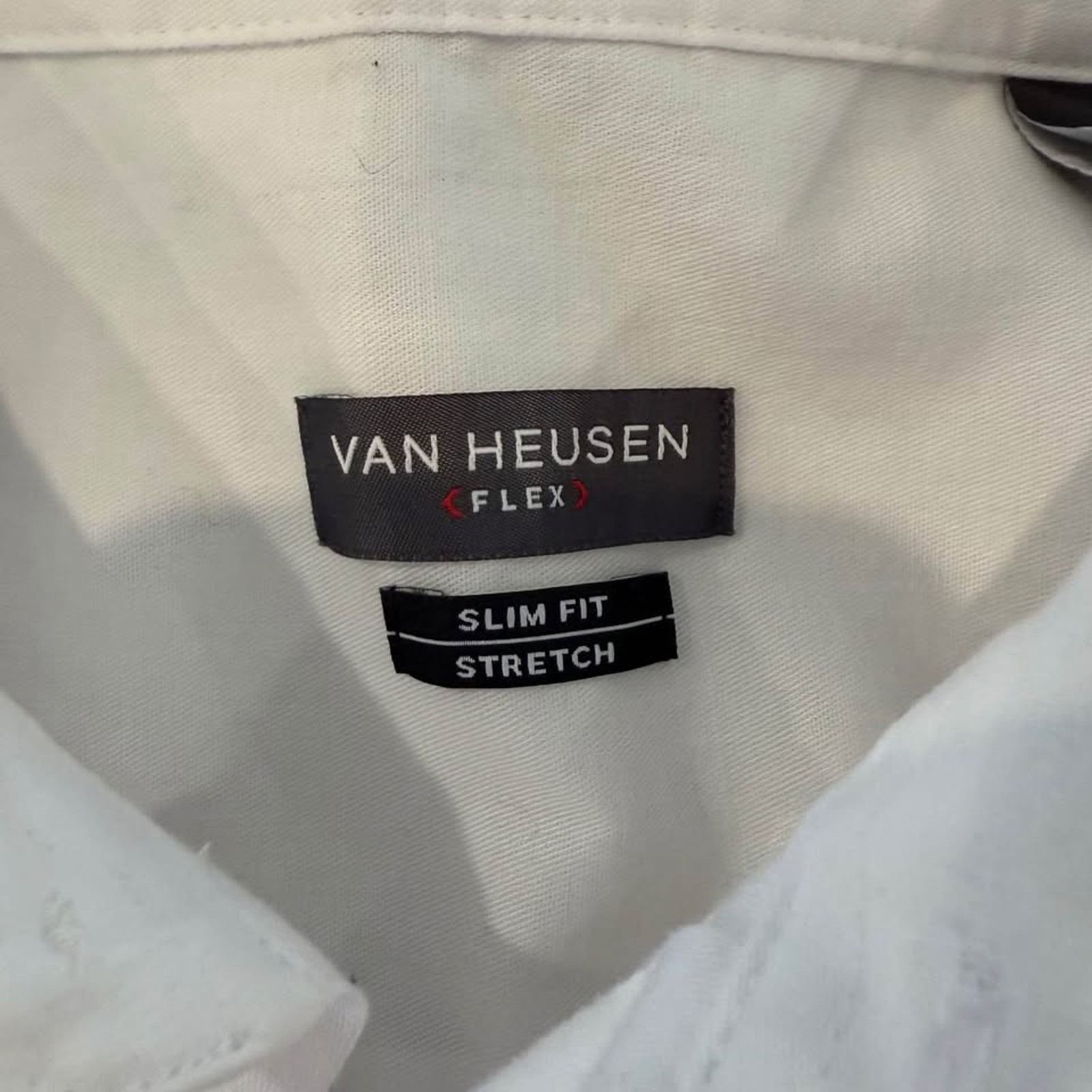 Van Heusen Van Heusen Slim Fit Stretch Dress Shirt Men’s Size 15 32/33 Size US S / EU 44-46 / 1 - 4 Thumbnail
