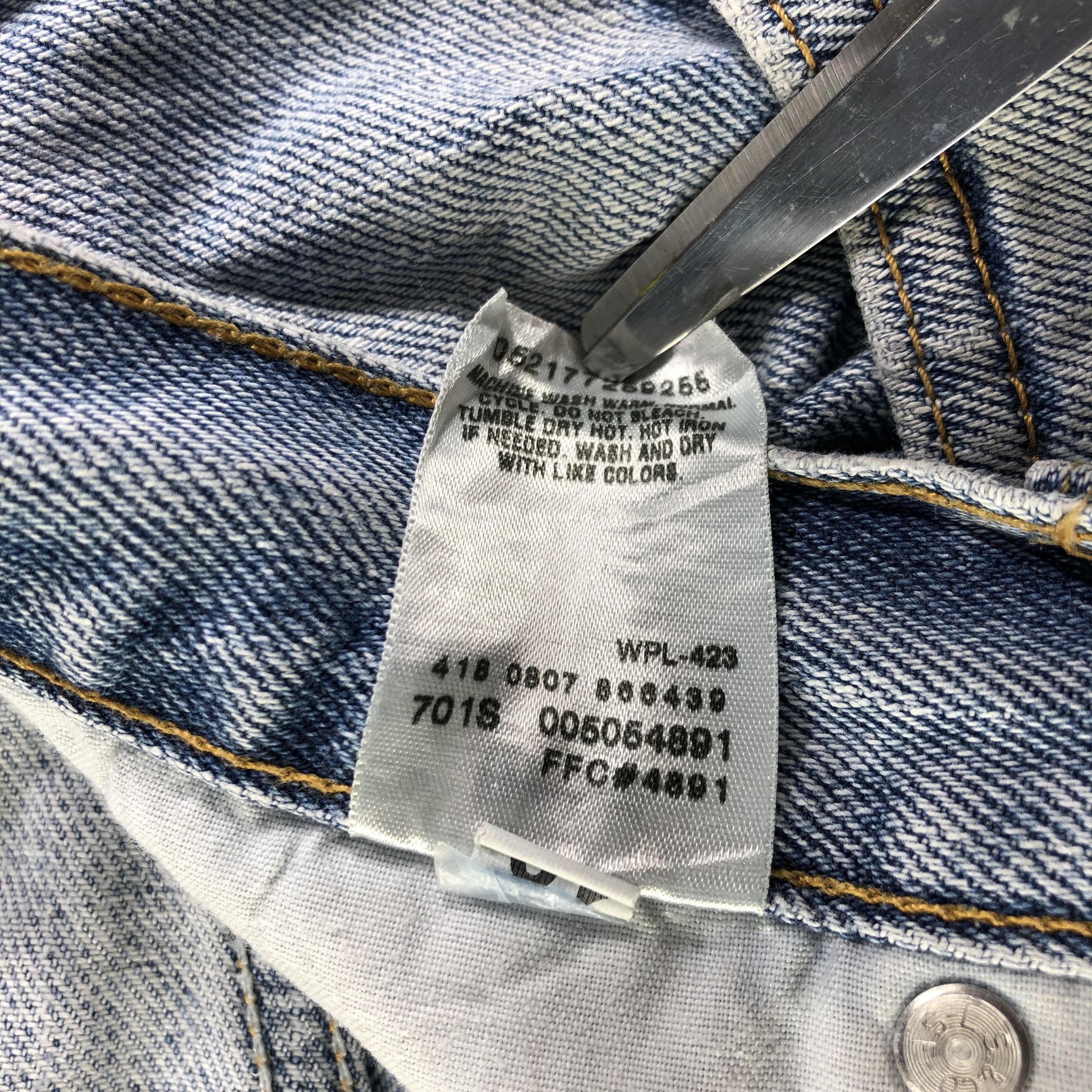 Levi's Vintage Light Wash Levis 505 Jeans-J3337 Size US 40 / EU 56 - 13 Thumbnail