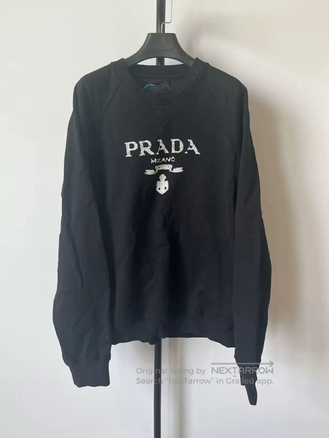 Prada prada black logo crewneck sweatshirt unisex. Size US XL / EU 56 / 4 - 1 Thumbnail