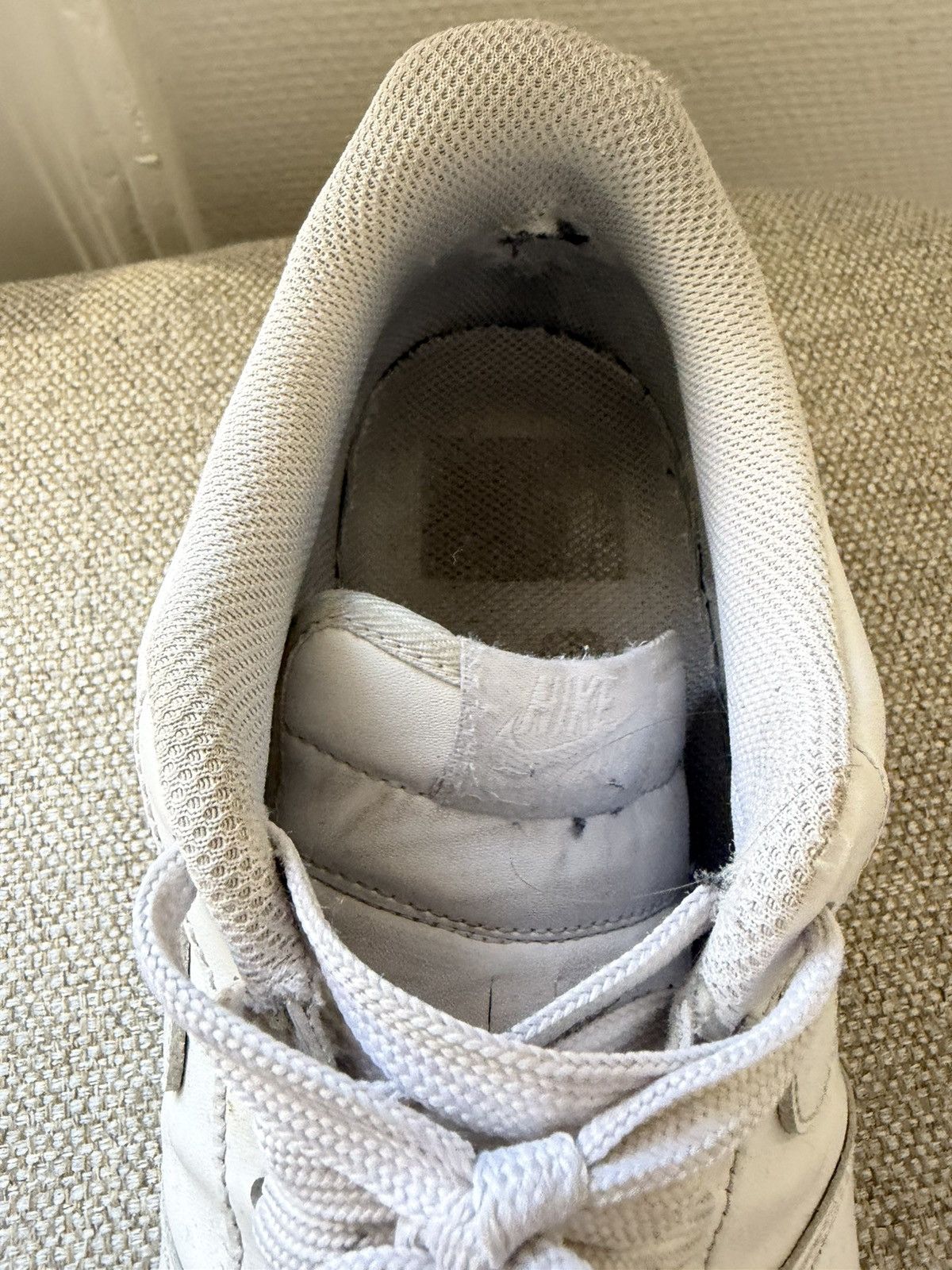Nike Nike Air Force 1 Size US 9.5 / EU 42-43 - 4 Thumbnail