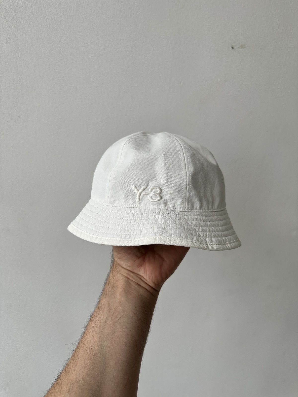 Y-3 White Bucket Hat by Yohji Yamamoto Embroidered Logo Cap
