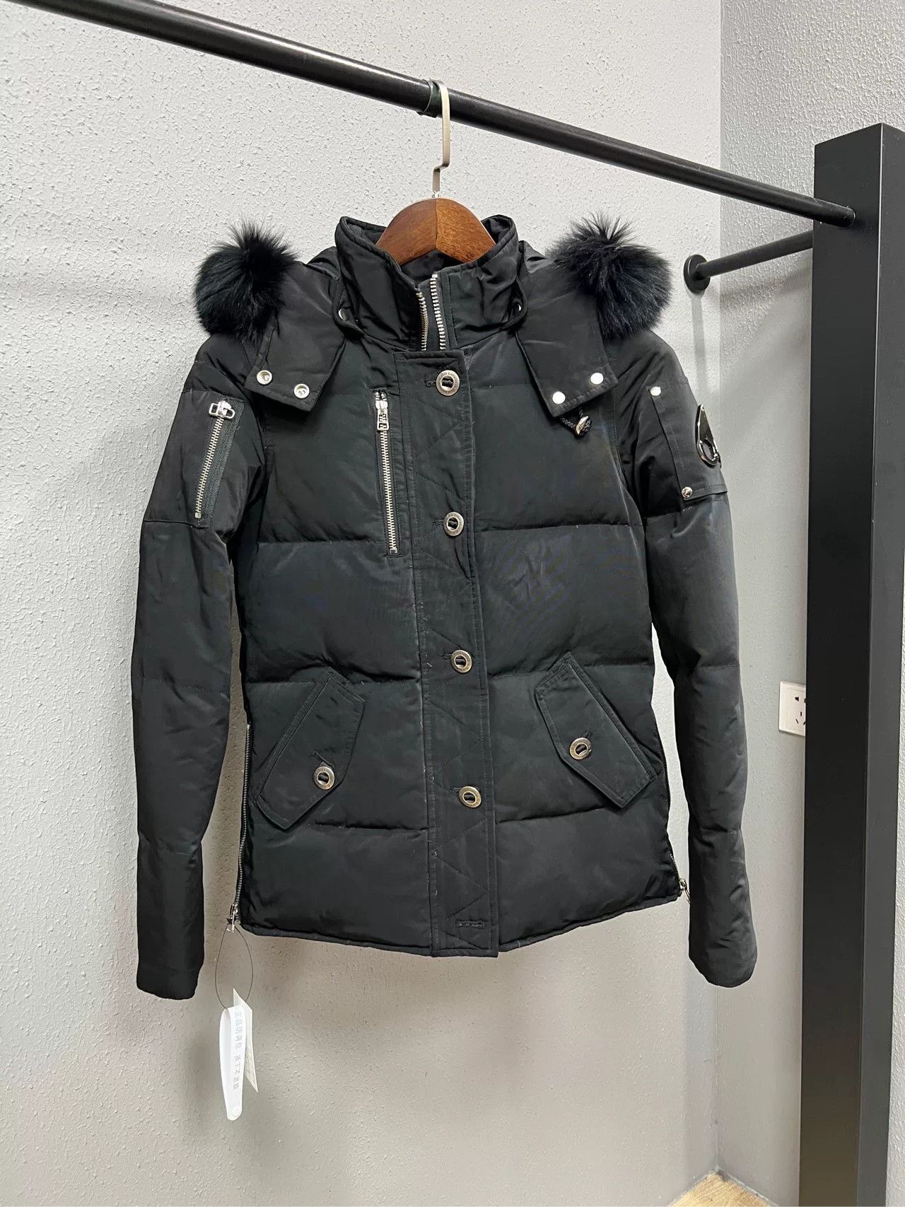 Moose Knuckles Moose Knuckles Down Jacket with Fur Hood Size S / US 4 / IT 40 - 1 Thumbnail