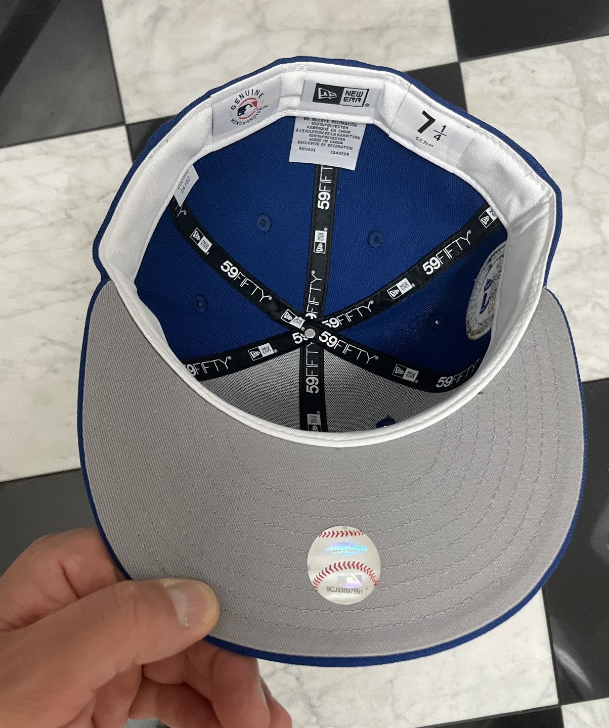 New Era 🔥 Exclusive Ohtani Dodgers fitted size 7 1/4 Size ONE SIZE - 4 Thumbnail