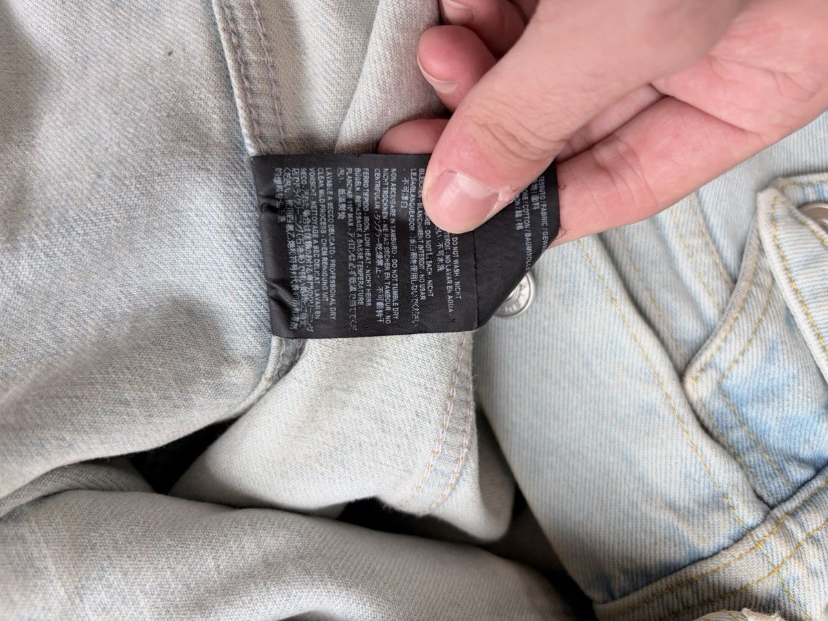 Balenciaga Balenciaga fw17 batwing collar distressed denim jacket Size US M / EU 48-50 / 2 - 7 Thumbnail