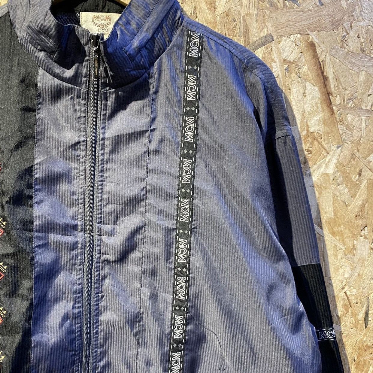 MCM × Vintage Vintage Embroidery Big Logo MCM Legere Windbreaker Jacket Size US L / EU 52-54 / 3 - 5 Thumbnail