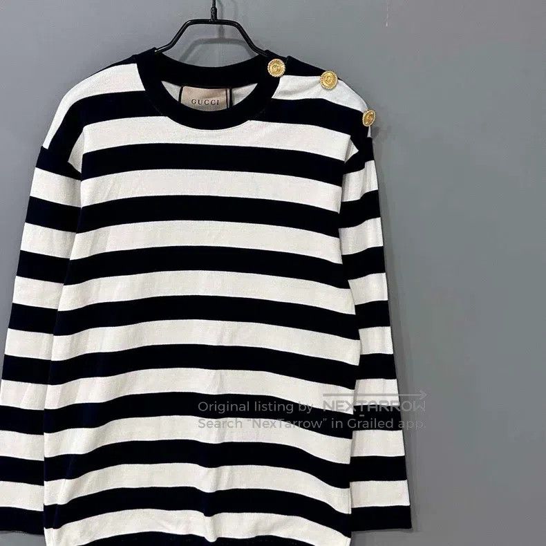 Gucci Gucci Black and white striped gold button logo long sleeve Size XXS / US 00 / IT 34 - 2 Thumbnail