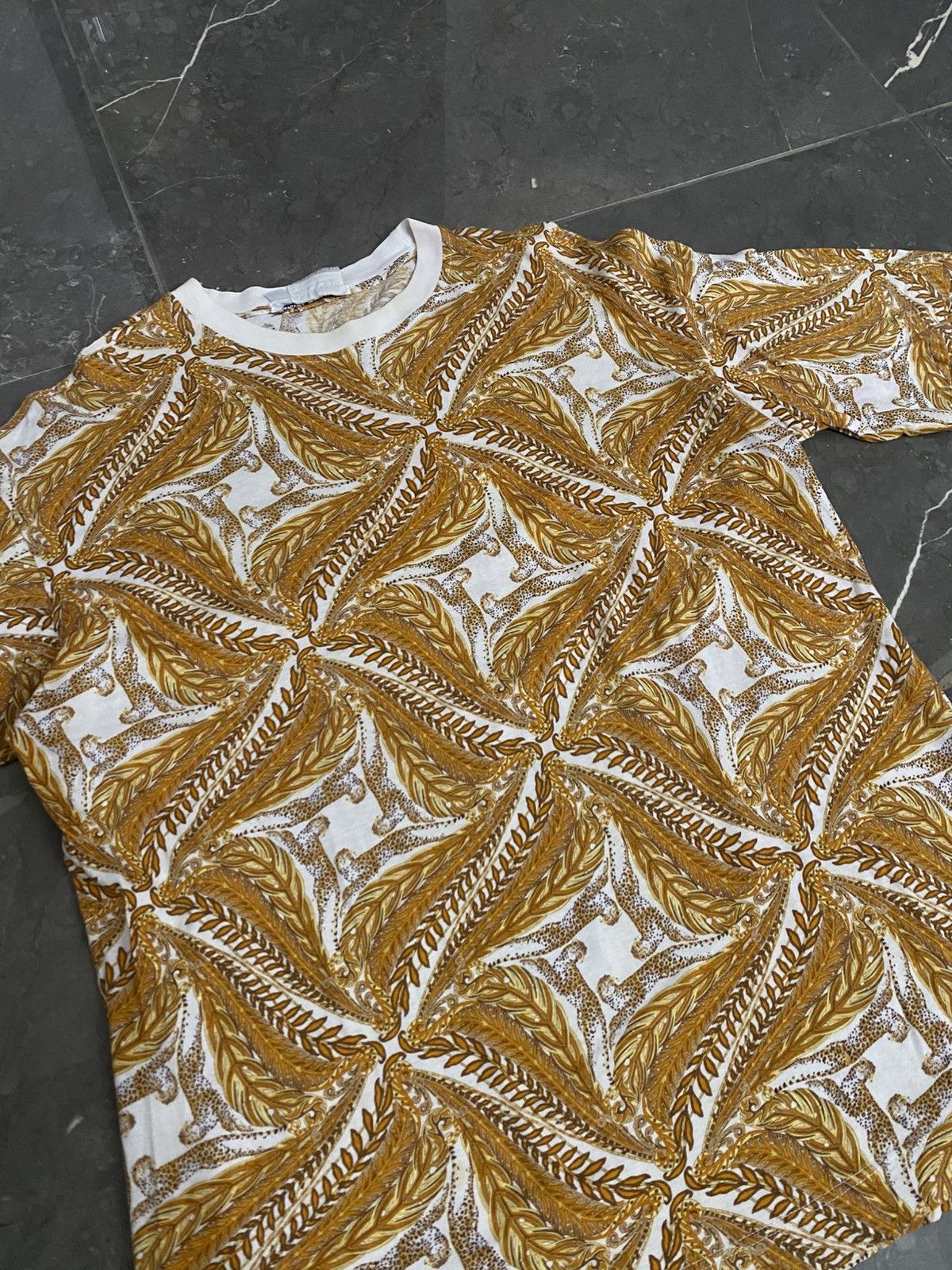 Salvatore Ferragamo Salvatore Ferragamo Printed Tiger Tee Size US L / EU 52-54 / 3 - 2 Thumbnail