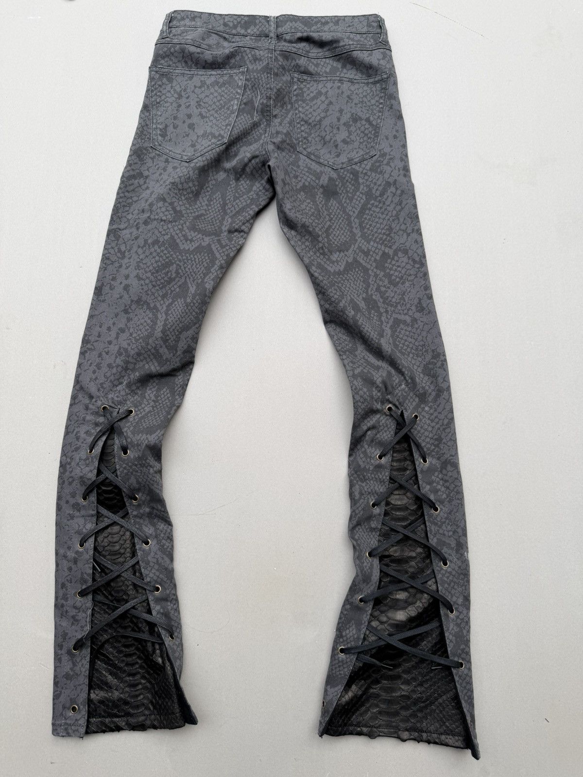 Japanese Brand lace up flare jeans Size US 26 / EU 42 - 3 Thumbnail