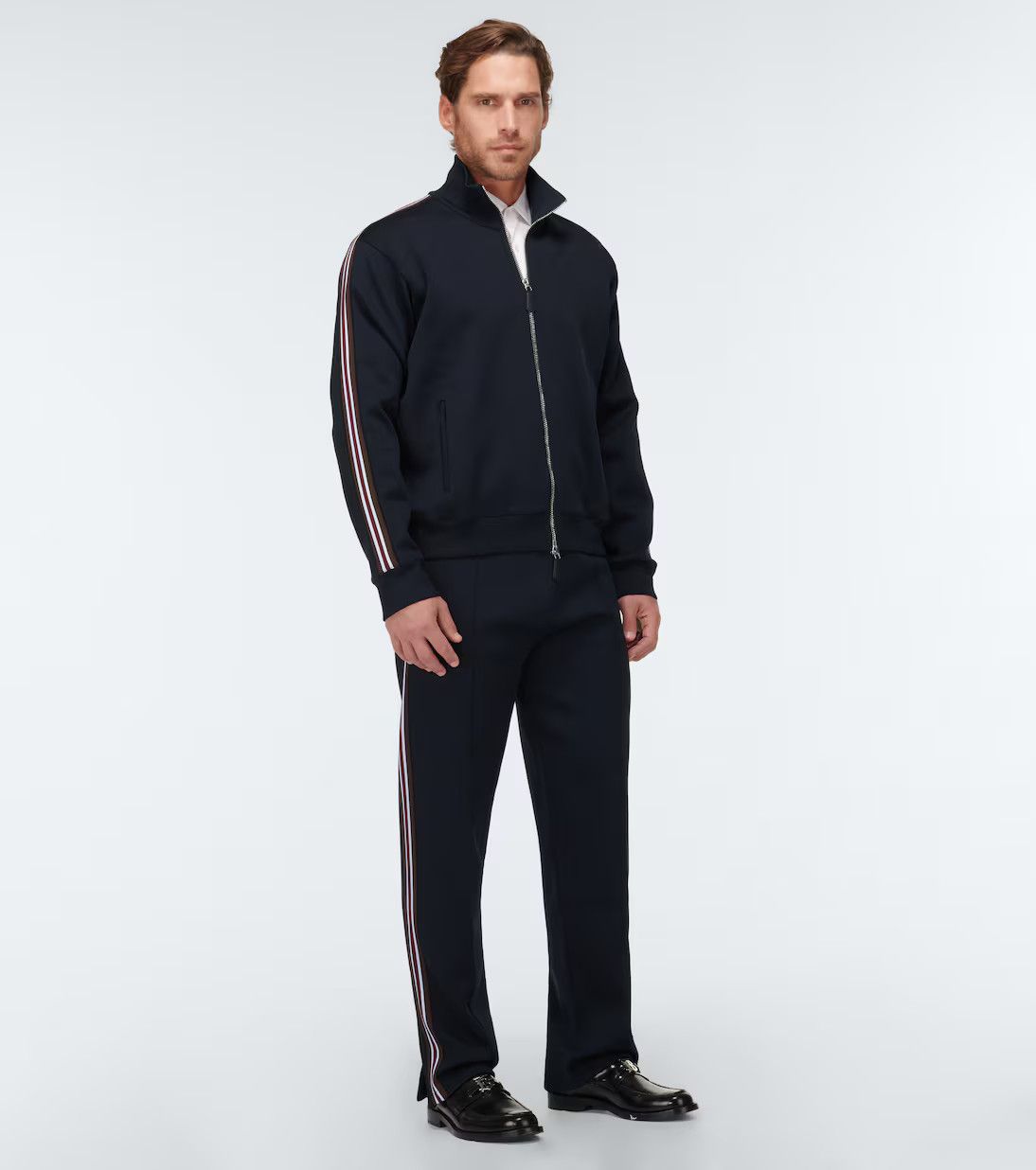 Burberry o1y0426 Jogger & Sweatpant in Midnight Blue Size US 34 / EU 50 - 5 Thumbnail