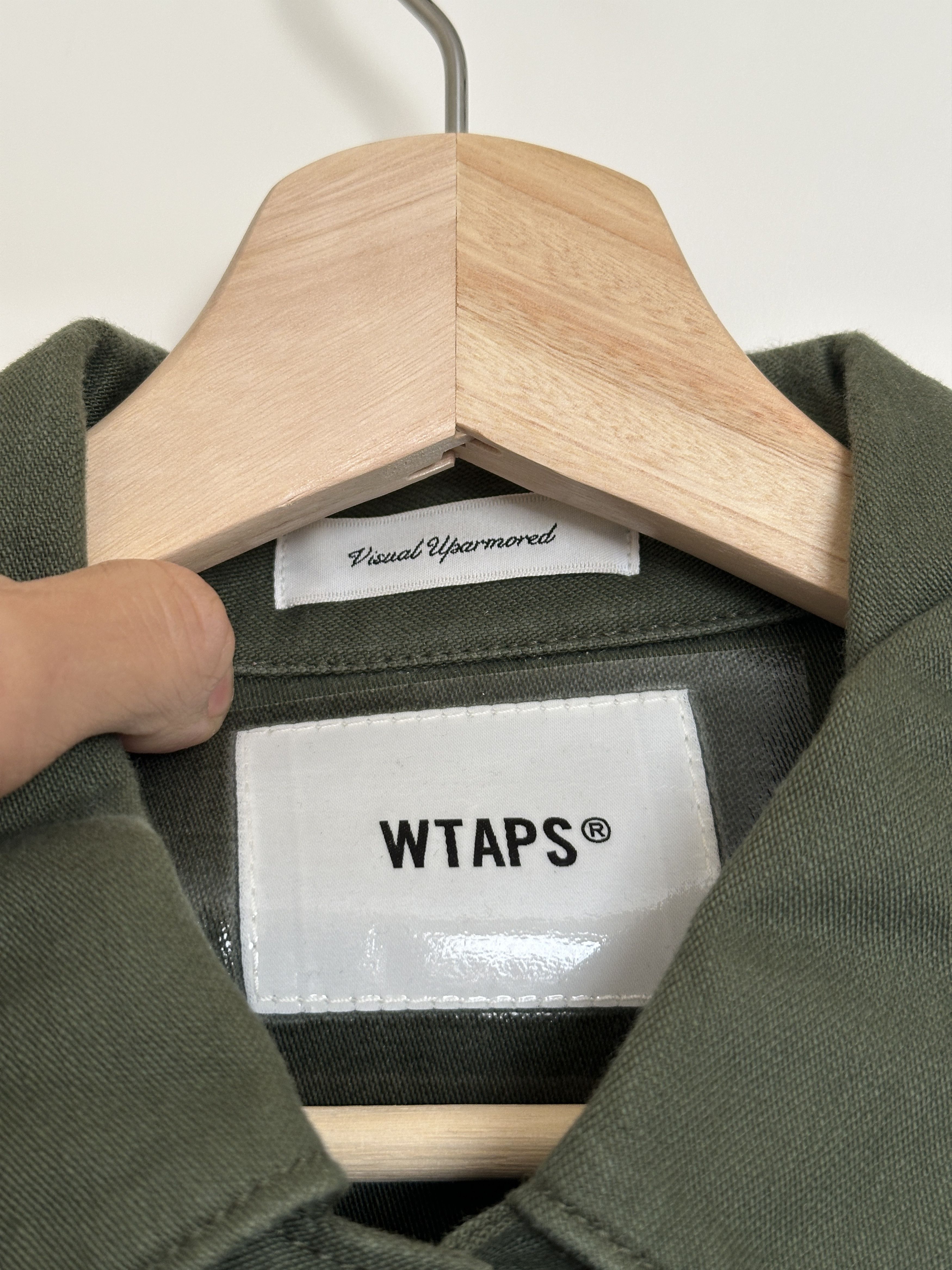 Wtaps Wtaps Cotton Satin Military Shirt. WMILL-LS 02. OLIVE DRAB Size US L / EU 52-54 / 3 - 4 Thumbnail