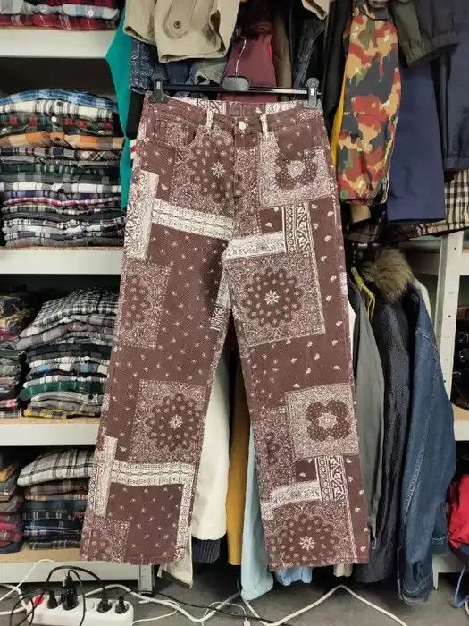 Japanese Brand Vintage Japanese paisley Bandana Denim Brown Print Pants Size US 30 / EU 46 - 9 Thumbnail