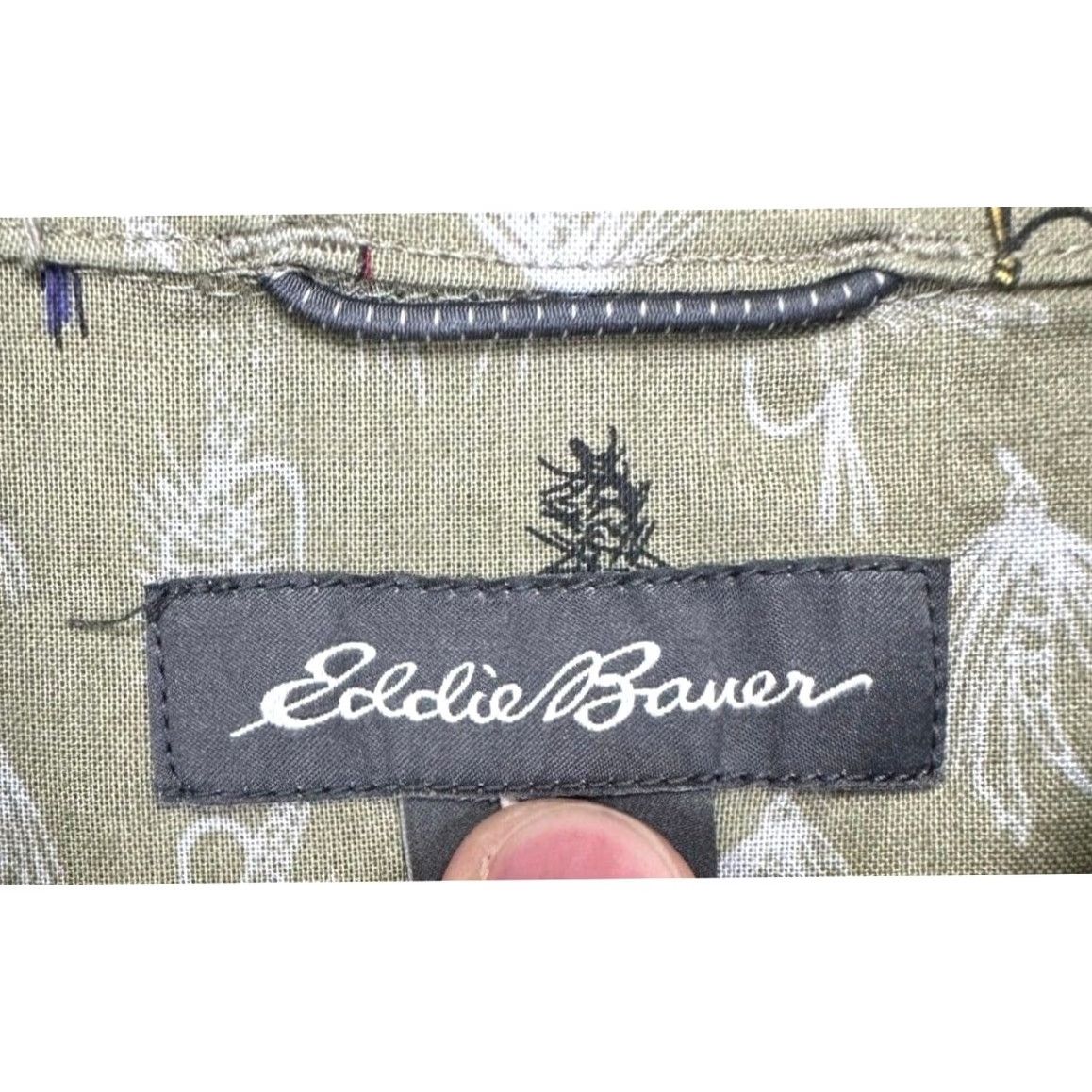 Eddie Bauer Eddie Bauer Shirt Men Large Green Fishing Lure Print Button-Down Classic Fit EUC Size US L / EU 52-54 / 3 - 4 Thumbnail