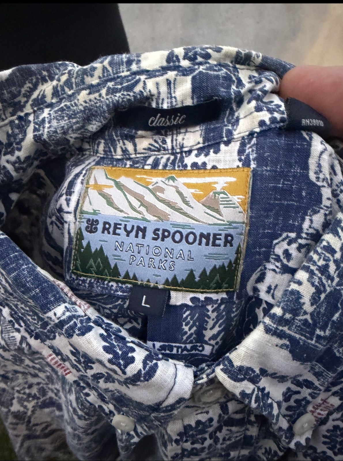 Reyn Spooner PreOwned Reyn Spooner National Parks Men's L Blue Pullover Size US L / EU 52-54 / 3 - 4 Thumbnail
