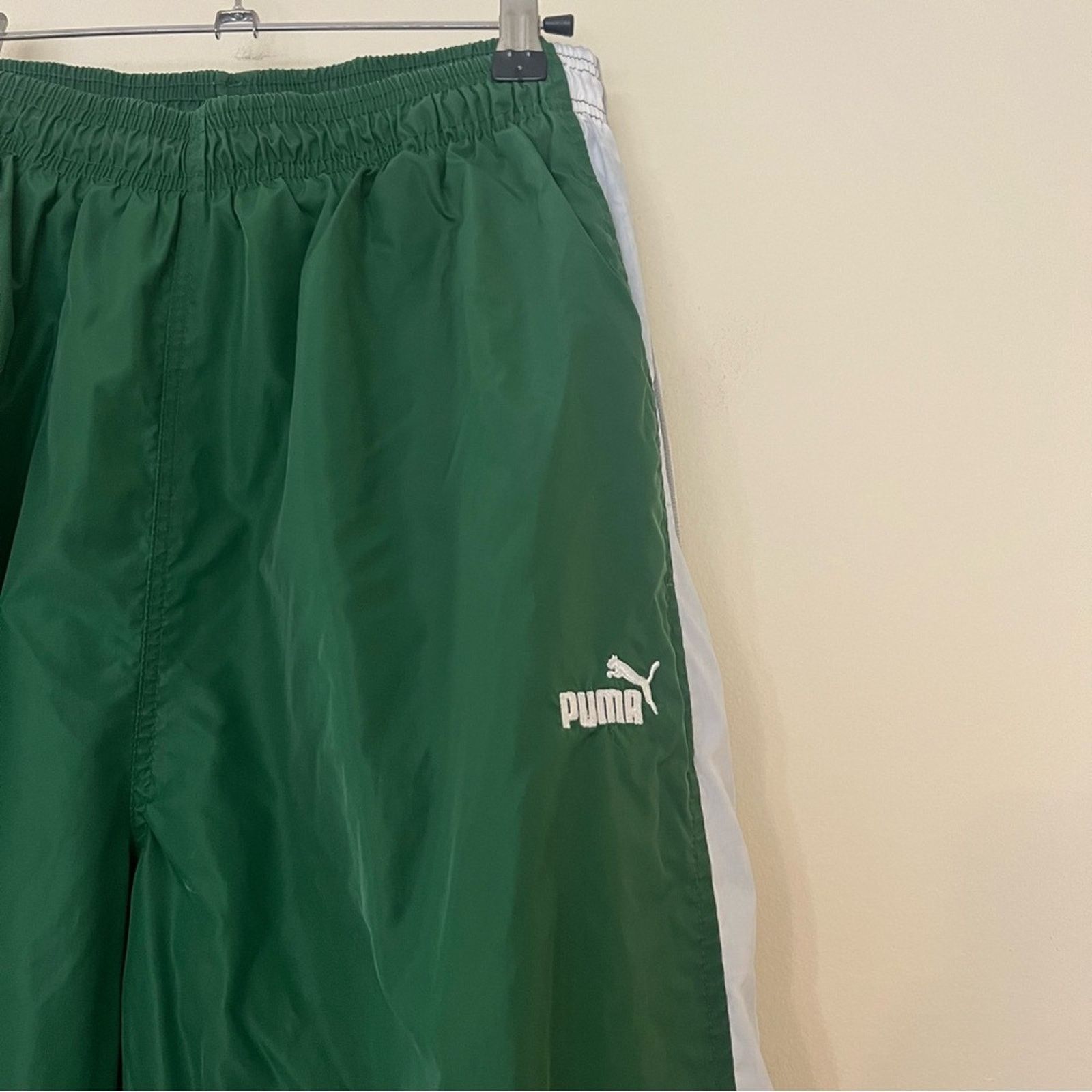 Puma Vintage Puma Green Fleece Lined Track Pants Size US 34 / EU 50 - 3 Thumbnail