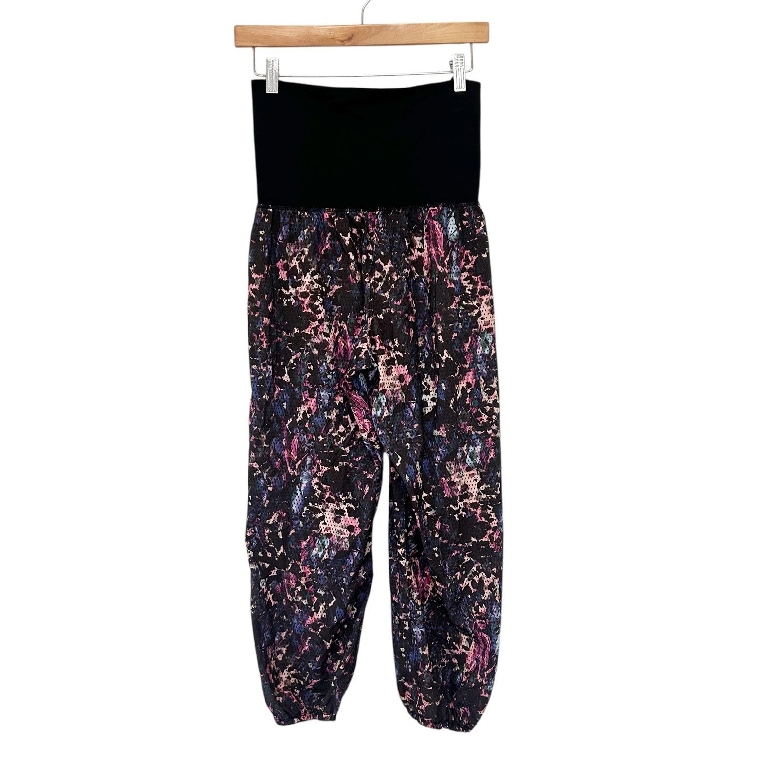 Lululemon Lululemon Om Pant Floral Sport Black Multi Sz S Size 27" / US 4 / IT 40 - 3 Thumbnail