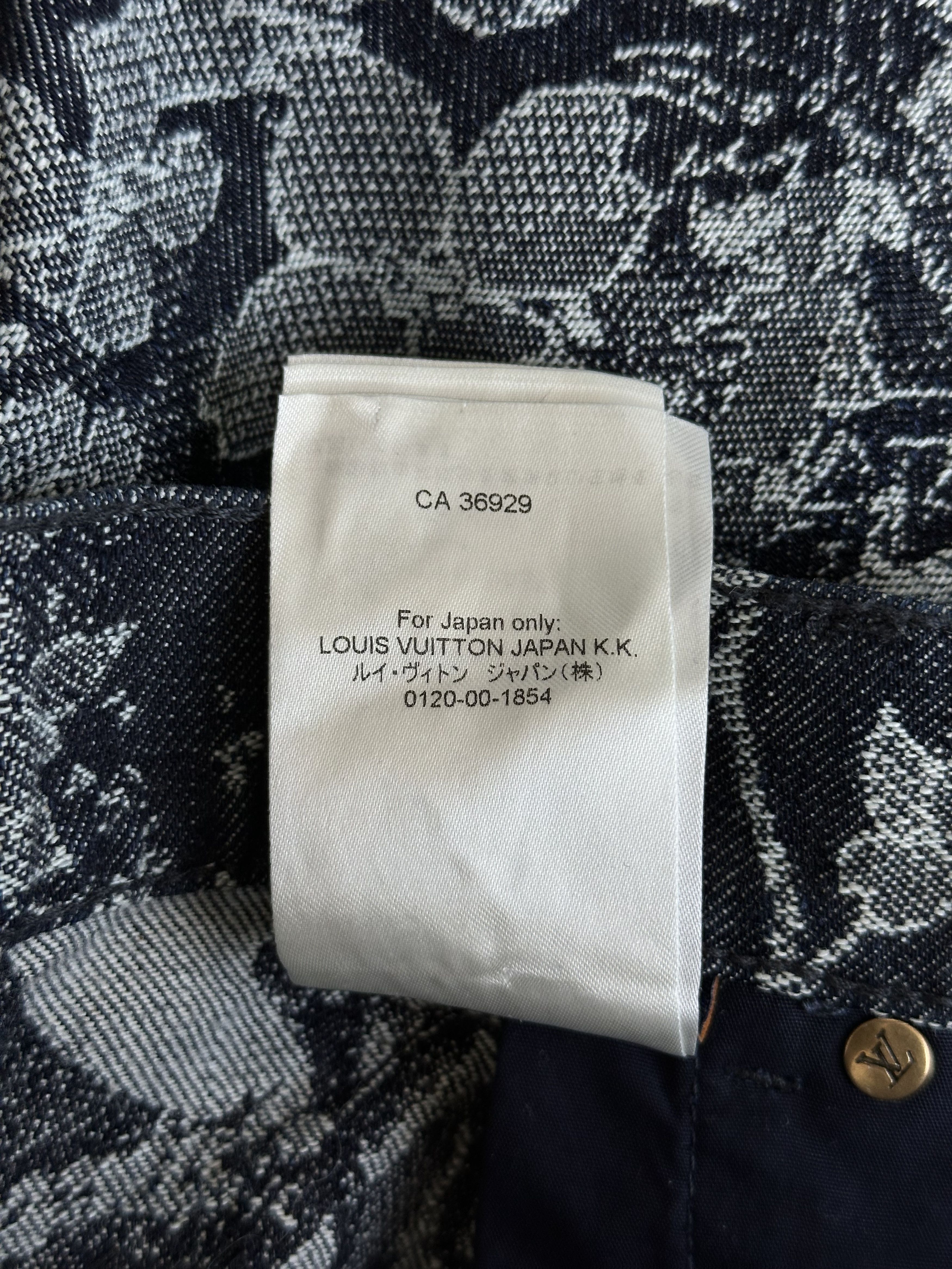Louis Vuitton Louis Vuitton Blue & White Floral Denim Shorts Size US 38 / EU 54 - 7 Thumbnail