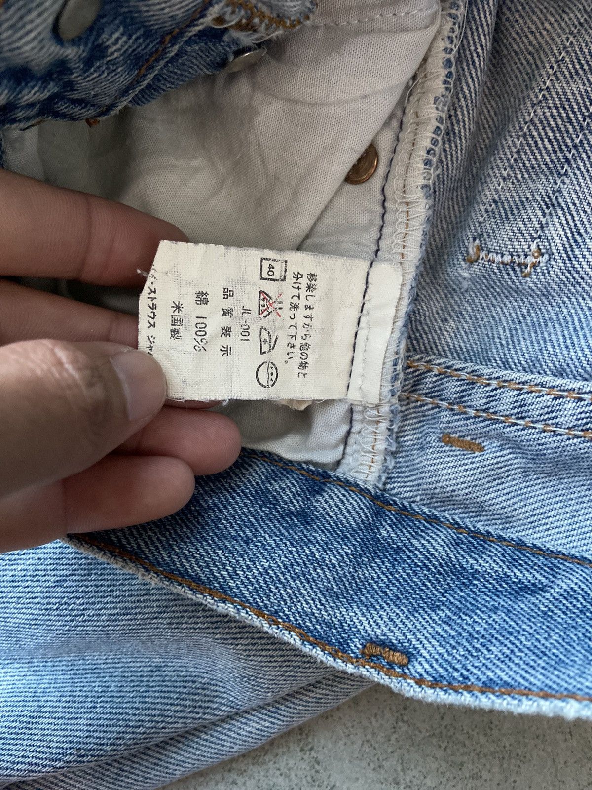 Levi's Vintage Levis Top Button 555 Size US 29 - 3 Thumbnail