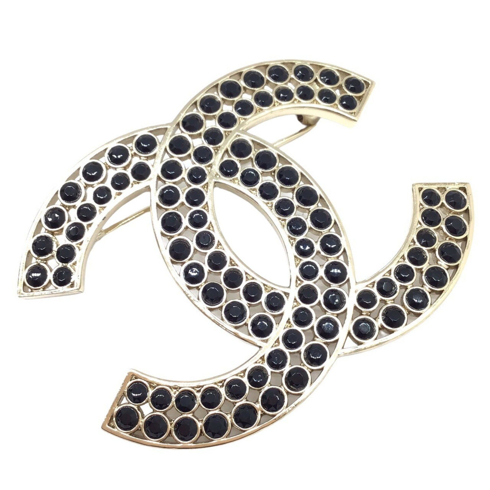 Unisex chanel brooch hotsell