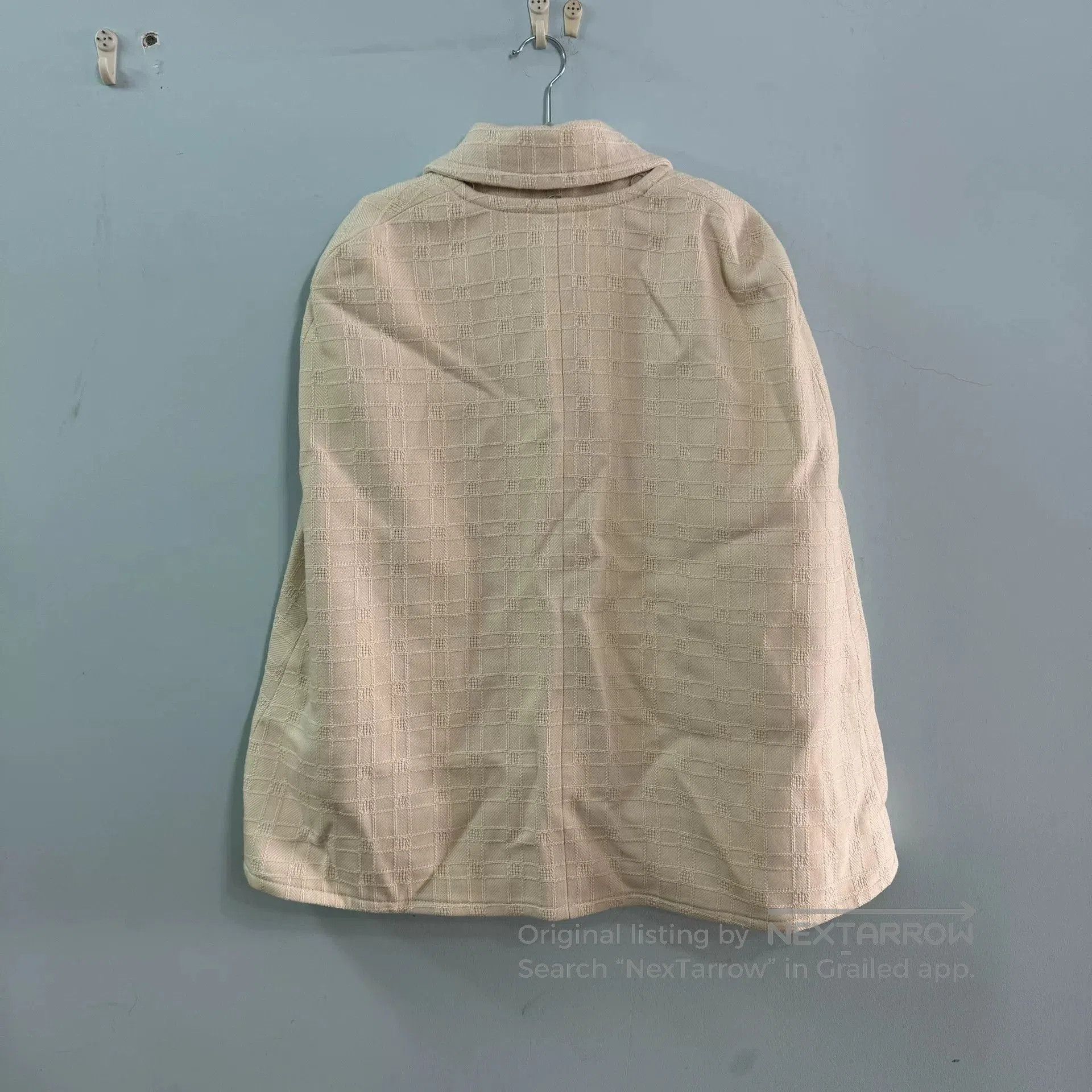 Gucci Gucci White Cape Two. Size S / US 4 / IT 40 - 2 Thumbnail
