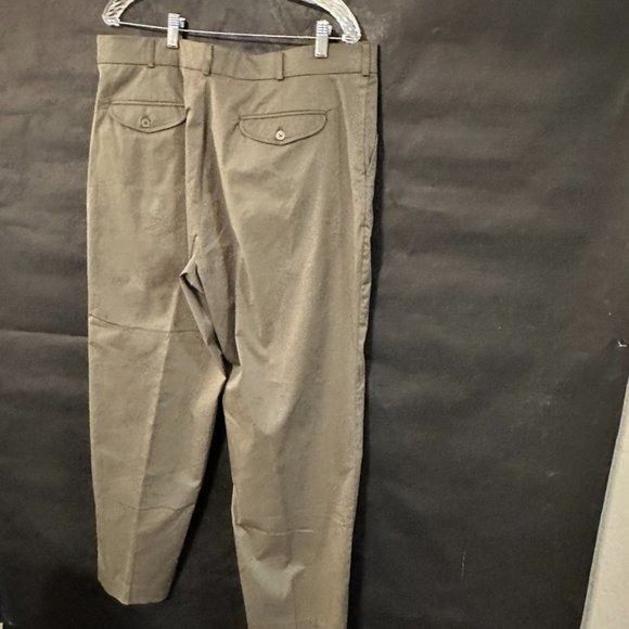 Orvis Orvis Slacks Pants Trousers Olive Green EUC Khaki Cotton Siz Size 38R - 3 Thumbnail