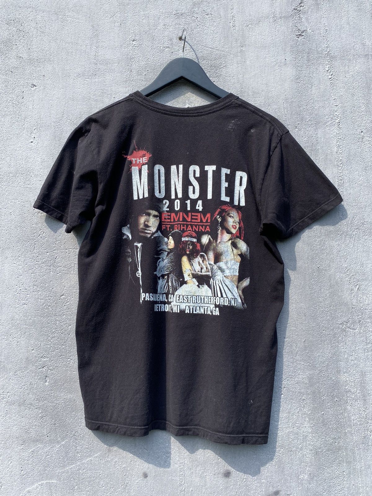 Eminem THE MONSTER TOUR 2014 Rihanna x Eminem Tee Size US M / EU 48-50 / 2 - 3 Thumbnail