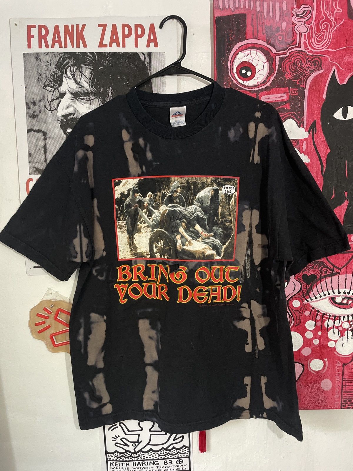 Vintage 2000 MONTY PYTHON BRING OUT YOUR DEAD Size US XL / EU 56 / 4 - 1 Thumbnail