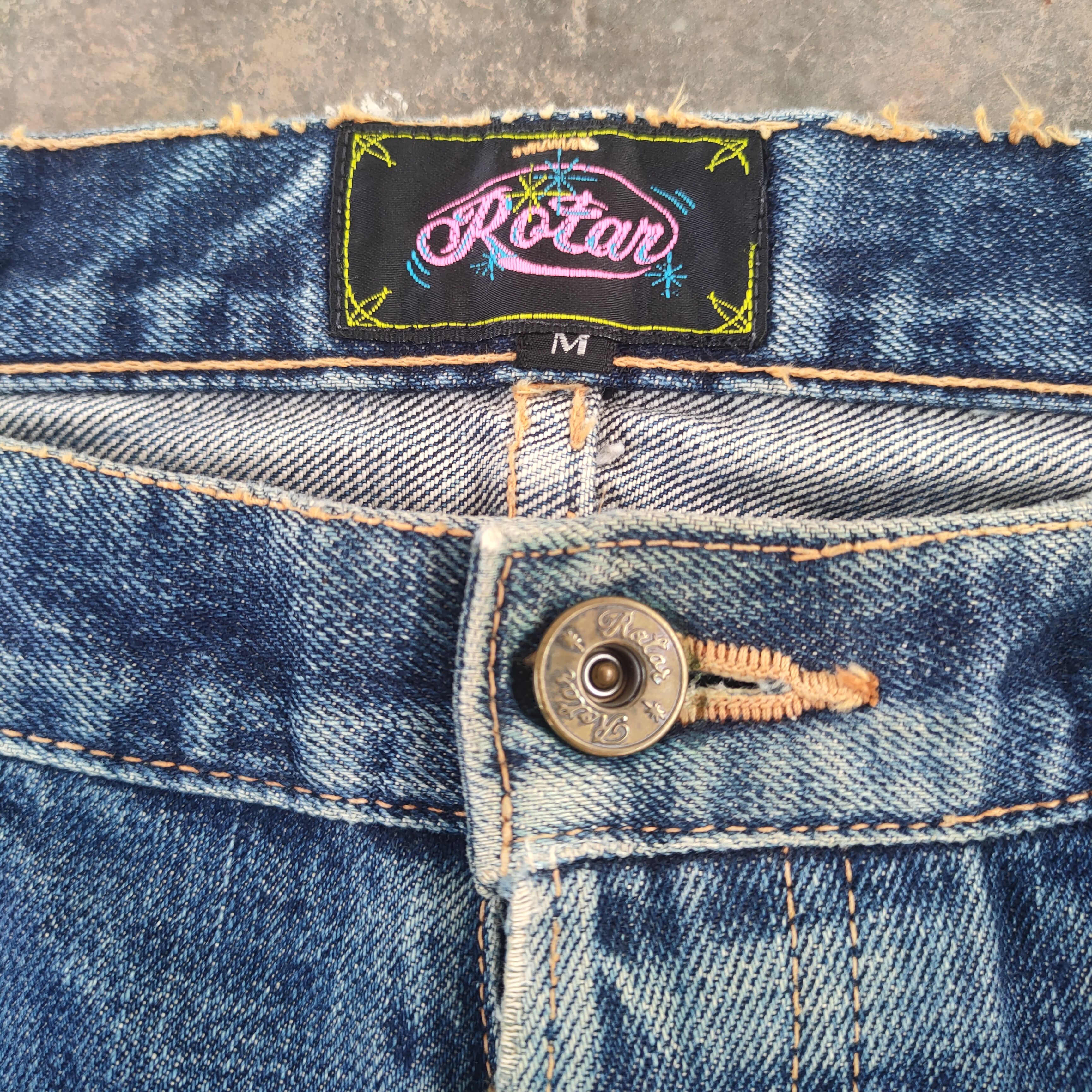 Japanese Brand W32 VINTAGE ROTAR SELVEDGE BUTTON FLY FADED RIPPED DENIM Size US 32 / EU 48 - 5 Thumbnail