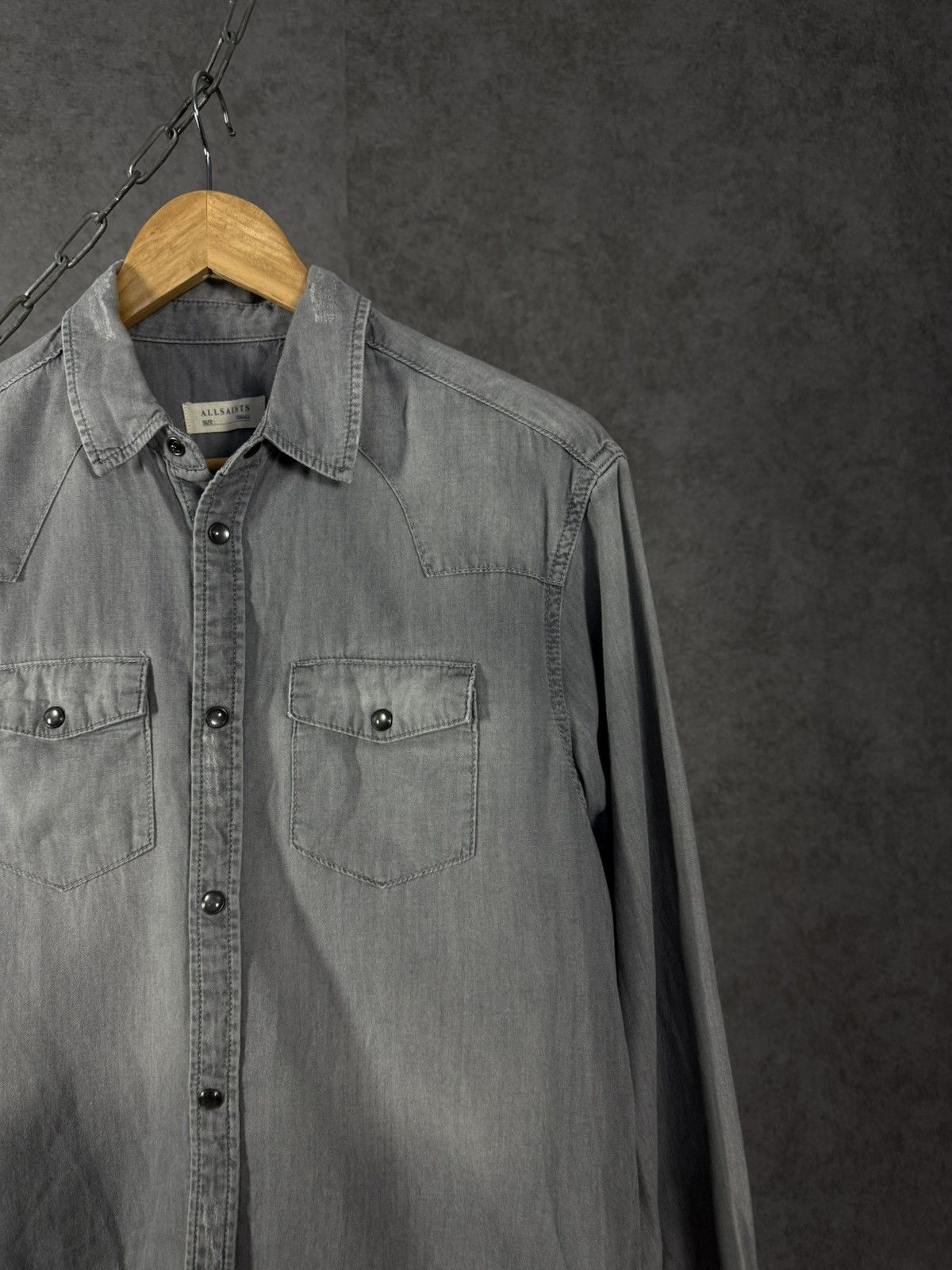 Allsaints Allsaints designer double pocket distressed shirt Size US S / EU 44-46 / 1 - 2 Thumbnail