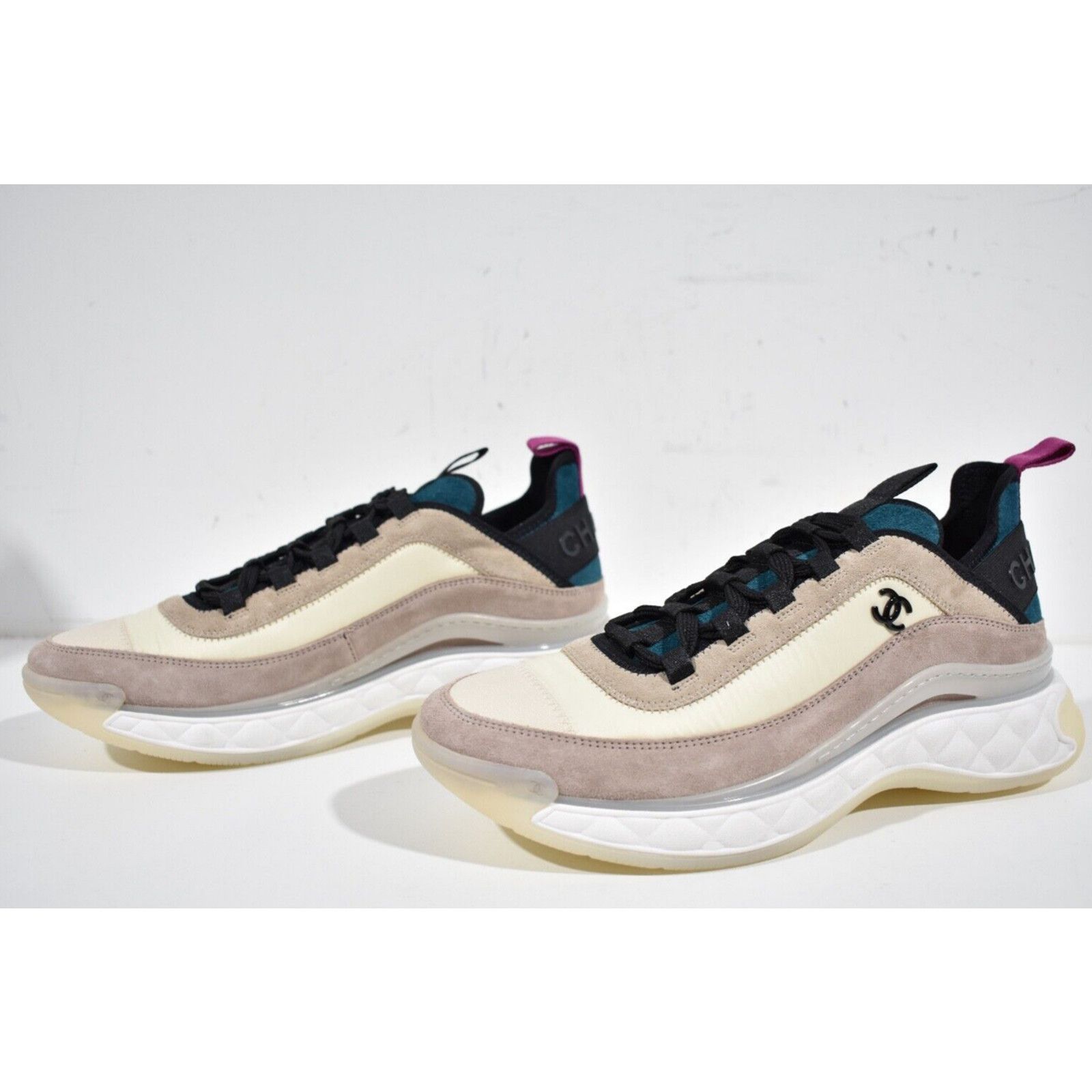 Chanel 20K CC Logo Lace Up Flat Runner Trainer Sneaker 41 Size US 11 / IT 41 - 9 Thumbnail