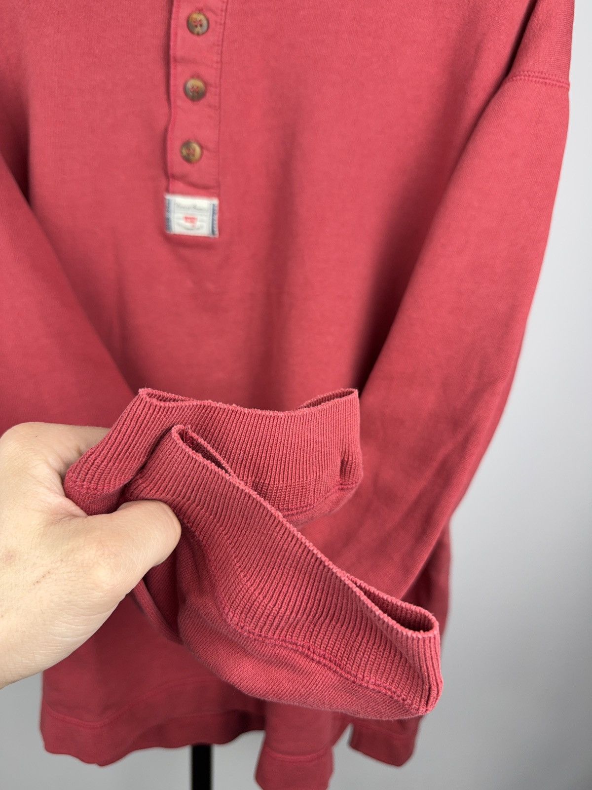 Levi's 90s Vintage Levi’s Red Henley Sweatshirt Made in Portugal Size US L / EU 52-54 / 3 - 12 Thumbnail