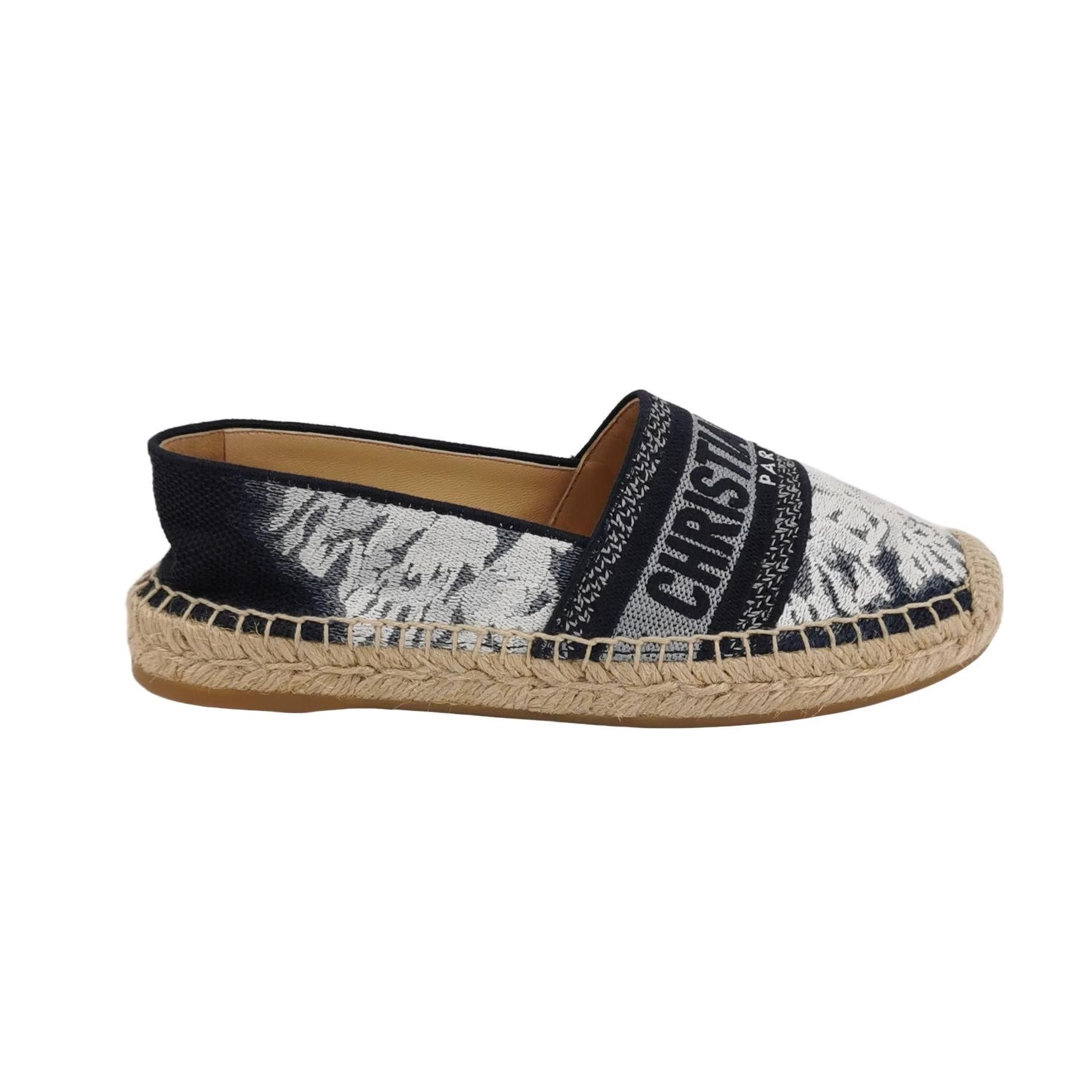 Dior Dior Women 5 Flats Size US 5 / IT 35 - 1 Thumbnail