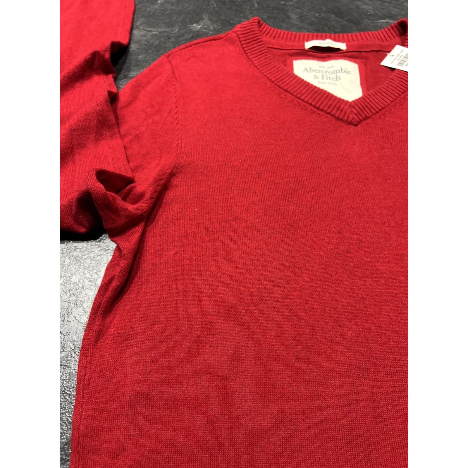Abercrombie & Fitch Abercrombie & Fitch Sweater Men’s Medium M Muscle Red V-neck Size US M / EU 48-50 / 2 - 4 Thumbnail