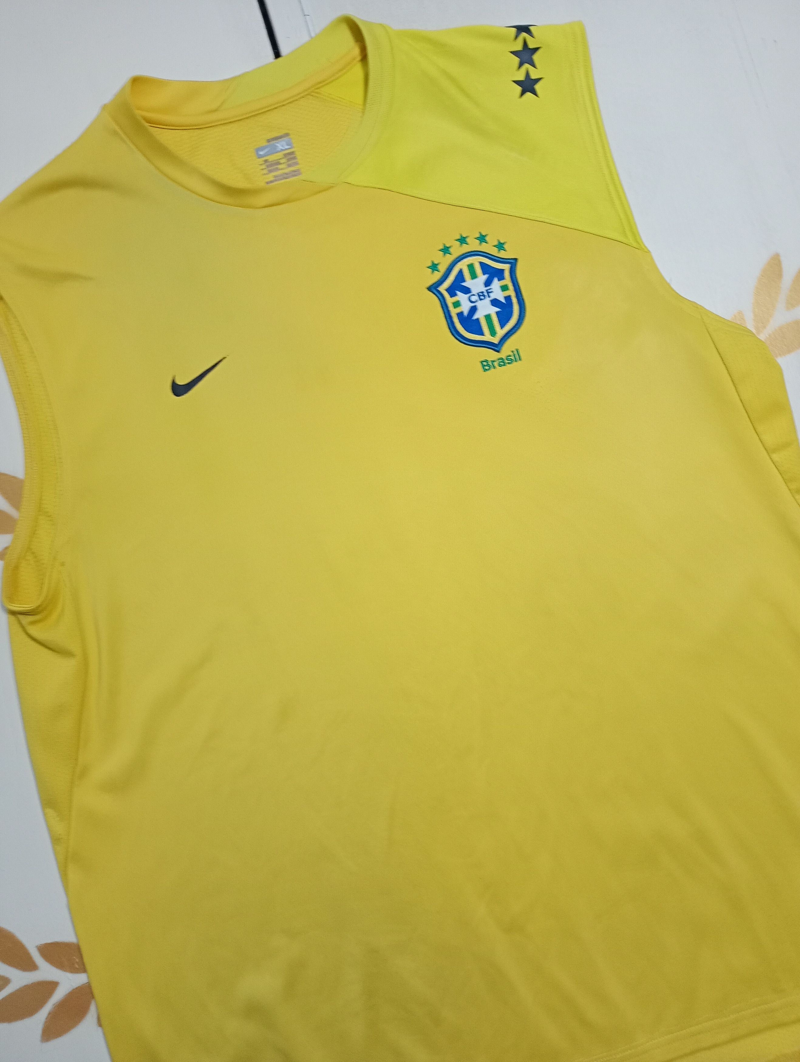 Nike Nike Brazil Training Sleeveless Jersey 2008-2009 Size US XL / EU 56 / 4 - 6 Thumbnail