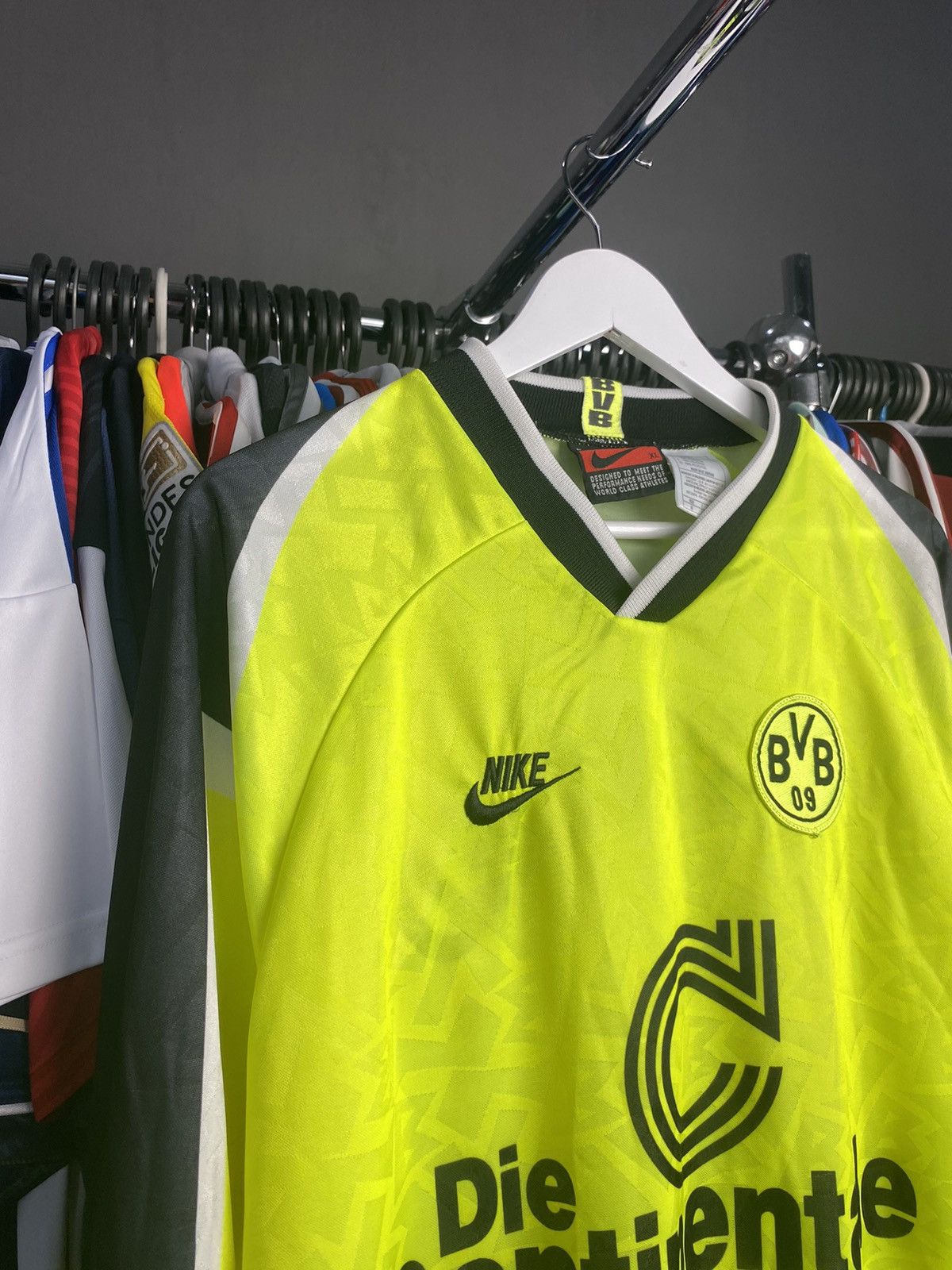 Nike 1996/97 NIKE BORUSSIA DORTMUND SOCCER FOOTBALL JERSEY SHIRT Size US XL / EU 56 / 4 - 3 Thumbnail