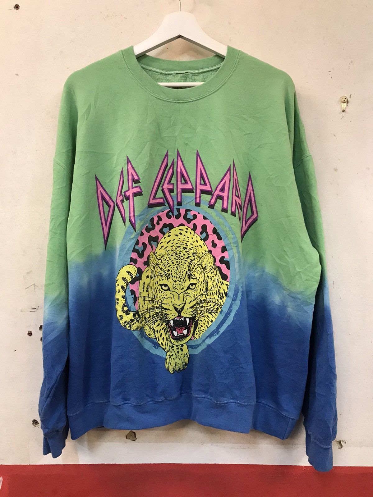 Band Tees × Def Leppard Def Leppard Tye Dye Sweatshirt Size US XL / EU 56 / 4 - 1 Thumbnail