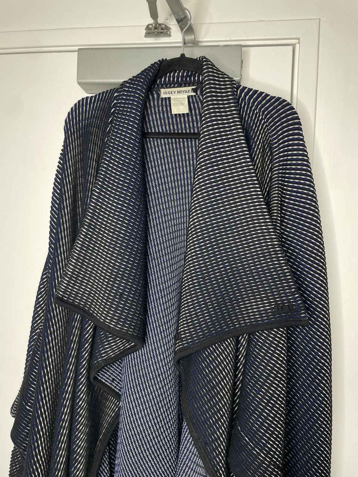 Issey Miyake Vintage Issey Miyake Cardigan Size M / US 6-8 / IT 42-44 - 2 Thumbnail