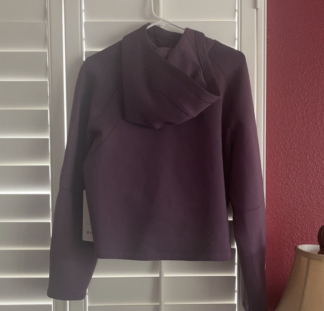 Lululemon Lululemon air wrap pullover hoodie NWT size 6 Size M / US 6-8 / IT 42-44 - 4 Thumbnail