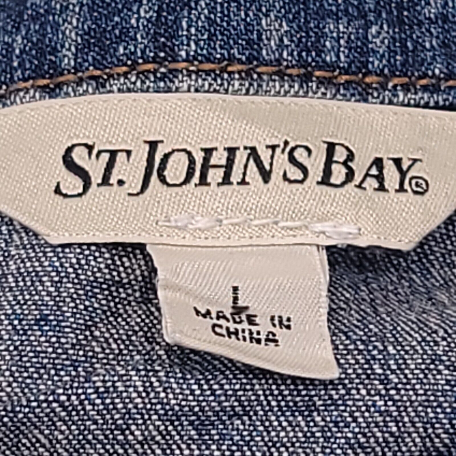 St. Johns Bay St Johns Bay Button Up Denim Jacket Womens Size Large L Blue Size L / US 10 / IT 46 - 3 Thumbnail