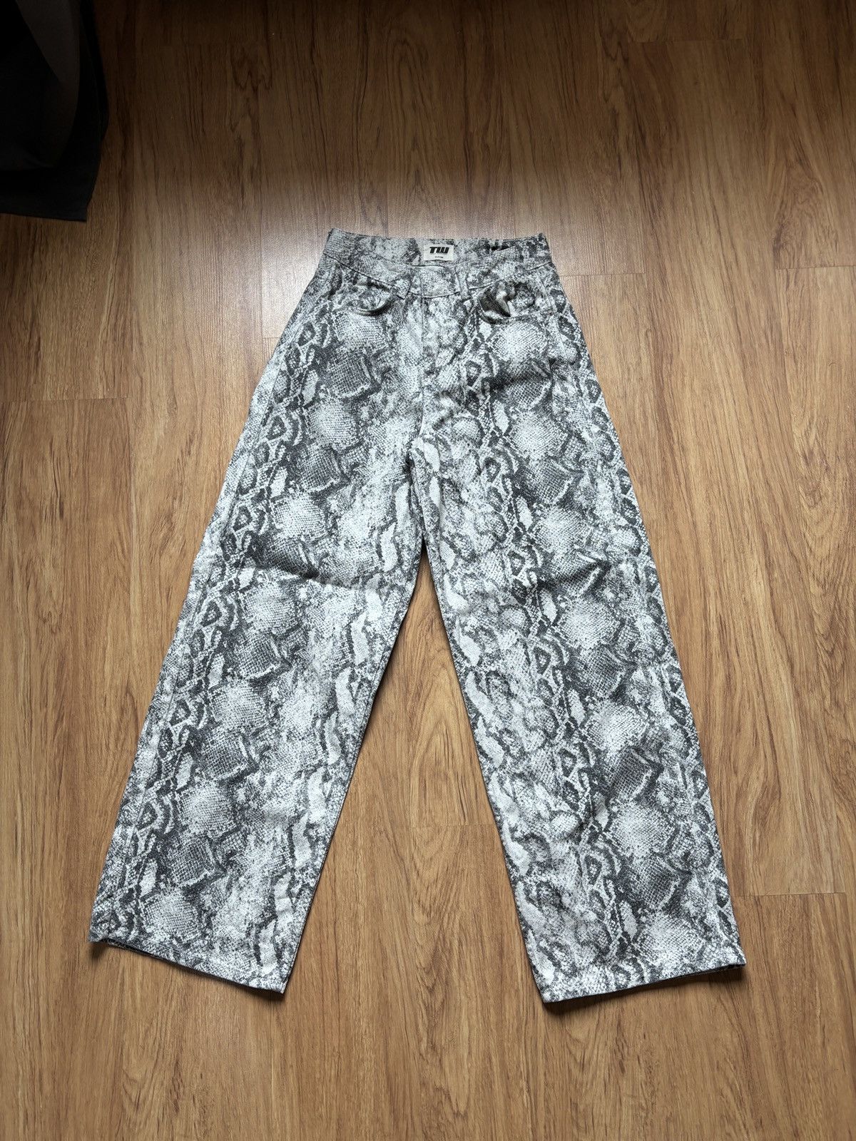TW Steel Jeans in a crocodile-skin print Size 36" / US 14 / IT 50 - 1 Thumbnail
