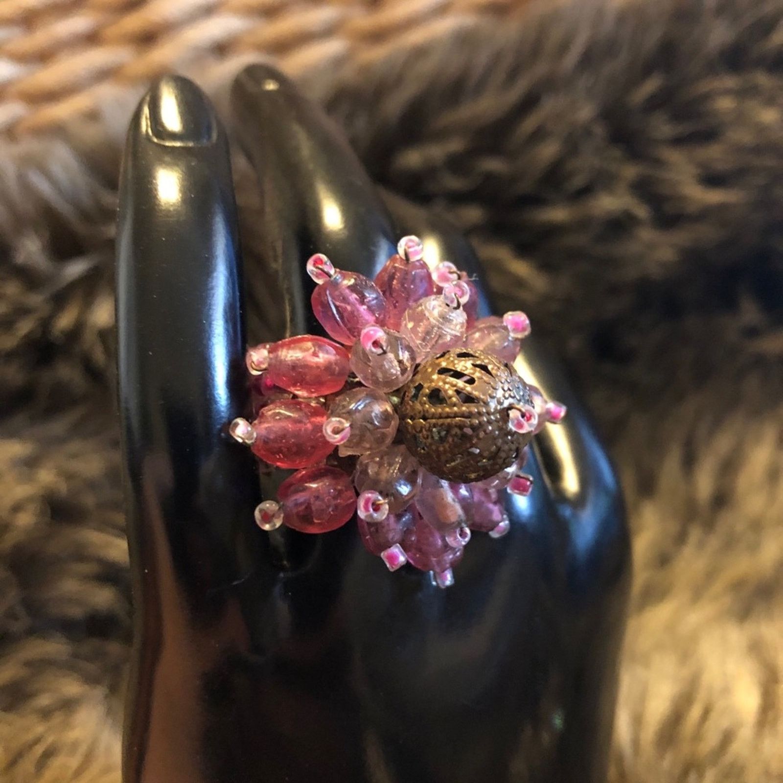 Jewelry Cluster mauve pink beaded fun stretch ring Size ONE SIZE - 3 Thumbnail