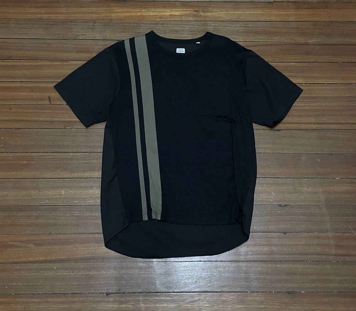 Edifice Japan × Japanese Brand Rare Design Vintage Japanese Brand Edifice T-shirt 2000s Size US L / EU 52-54 / 3 - 1 Thumbnail
