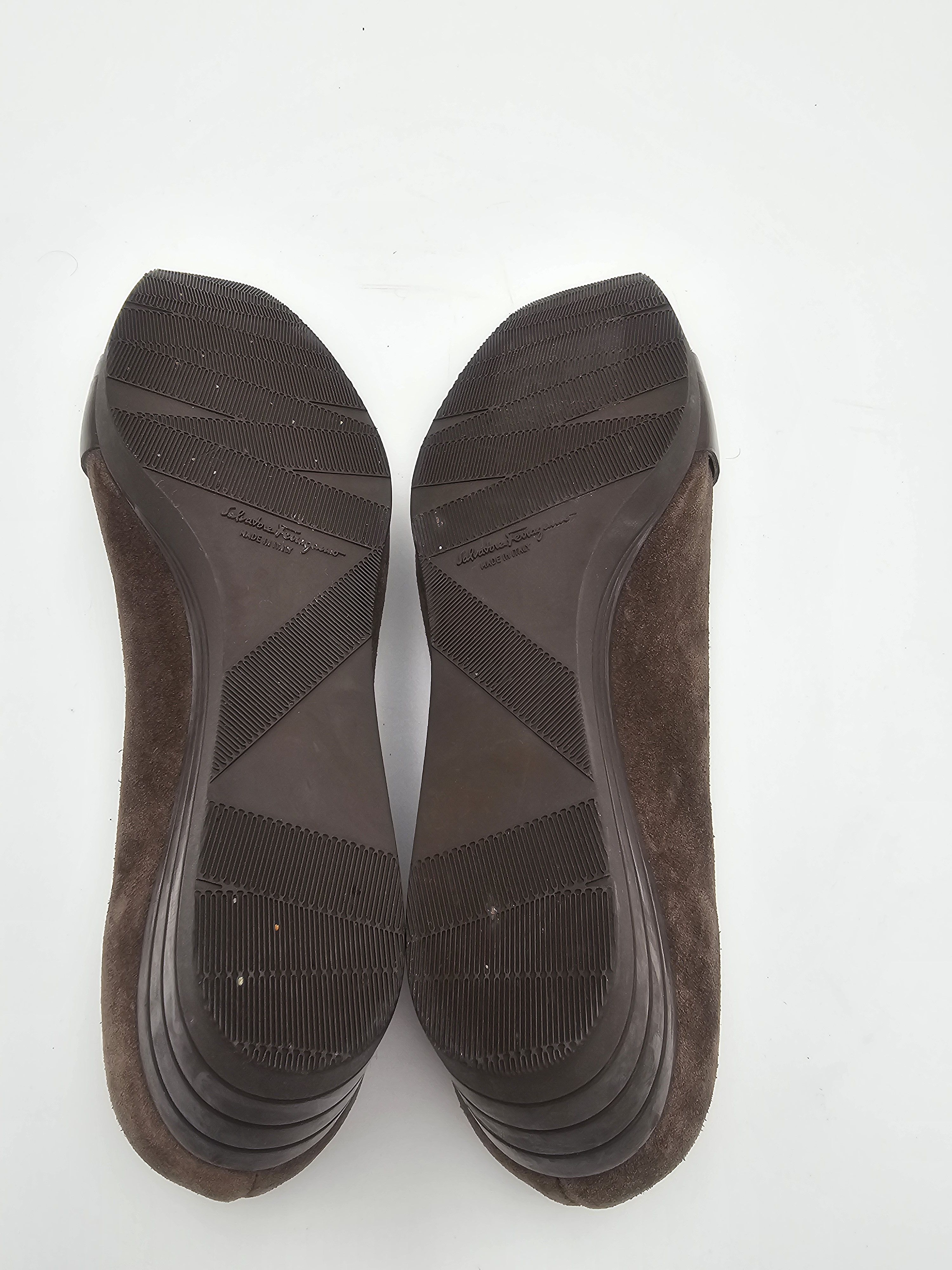 Salvatore Ferragamo Salvatore Ferragamo Brown Suede Ballet Flats US 8.5 IT 39 Size US 8.5 / IT 38.5 - 7 Thumbnail