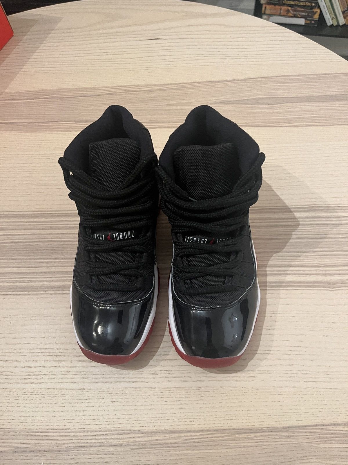Jordan Brand Jordan 11 bred Size US 7 / EU 40 - 3 Thumbnail