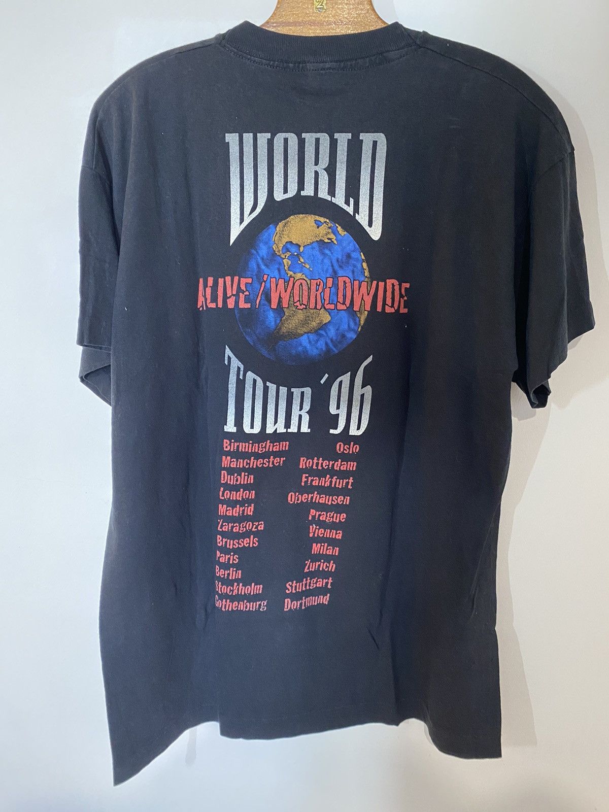 Band Tees Vintage tour Kiss shirt 90s world tour Size US XL / EU 56 / 4 - 5 Thumbnail
