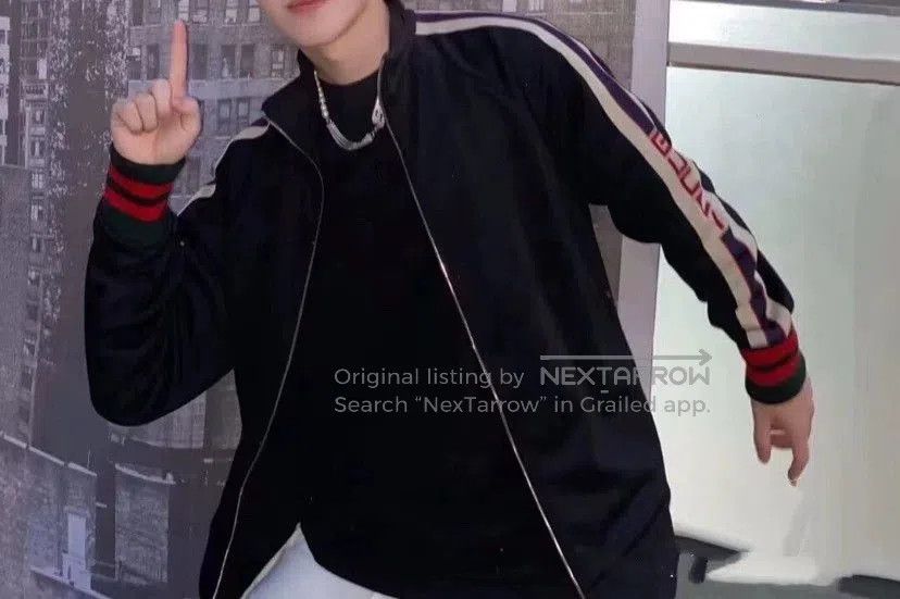Gucci gucci black logo jacket with side stripes. Size US M / EU 48-50 / 2 - 5 Thumbnail