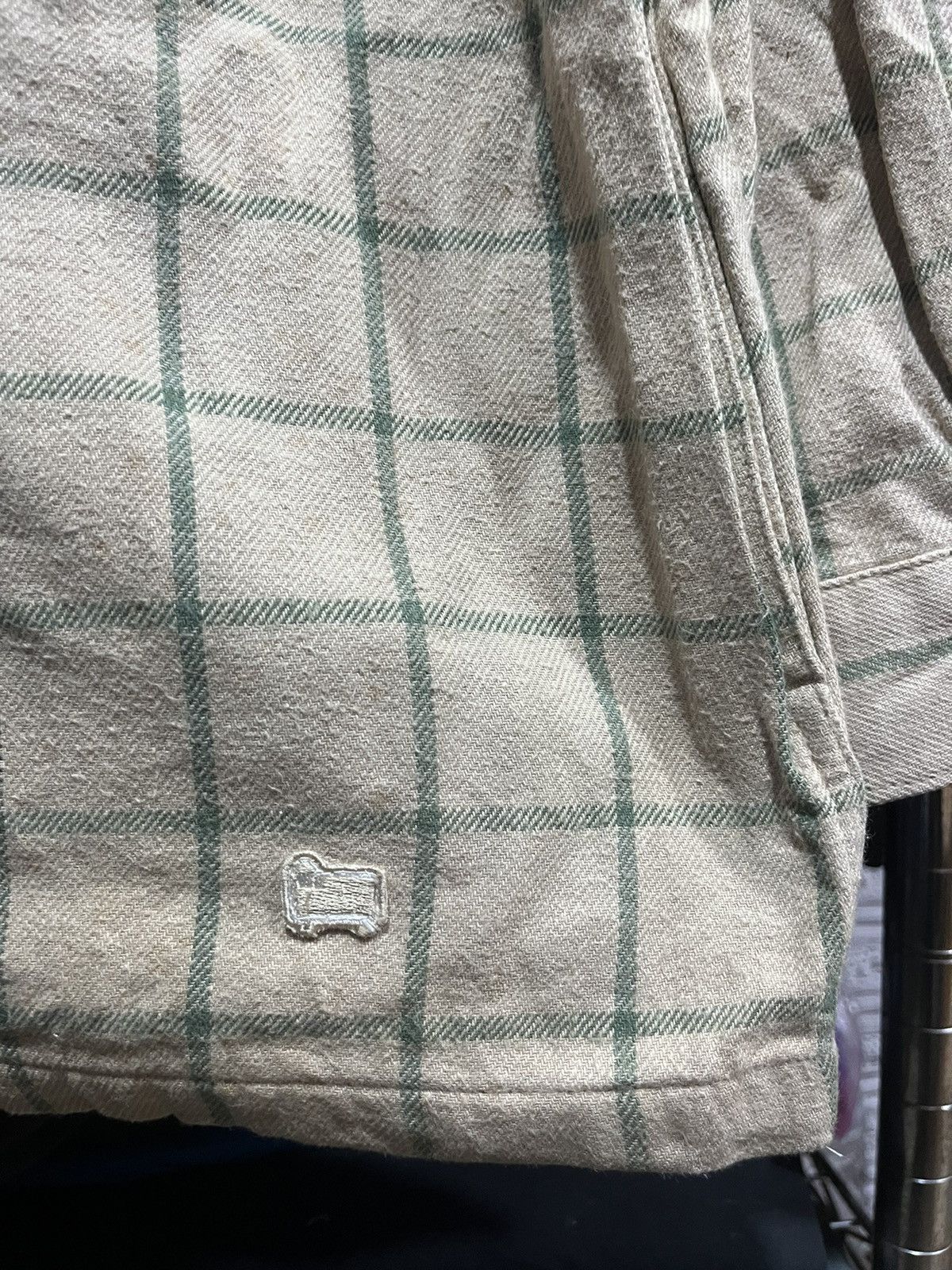 Vintage × Woolrich Woolen Mills Woolrich Workwear Flannel Jacket Logo 90s Size US L / EU 52-54 / 3 - 3 Thumbnail