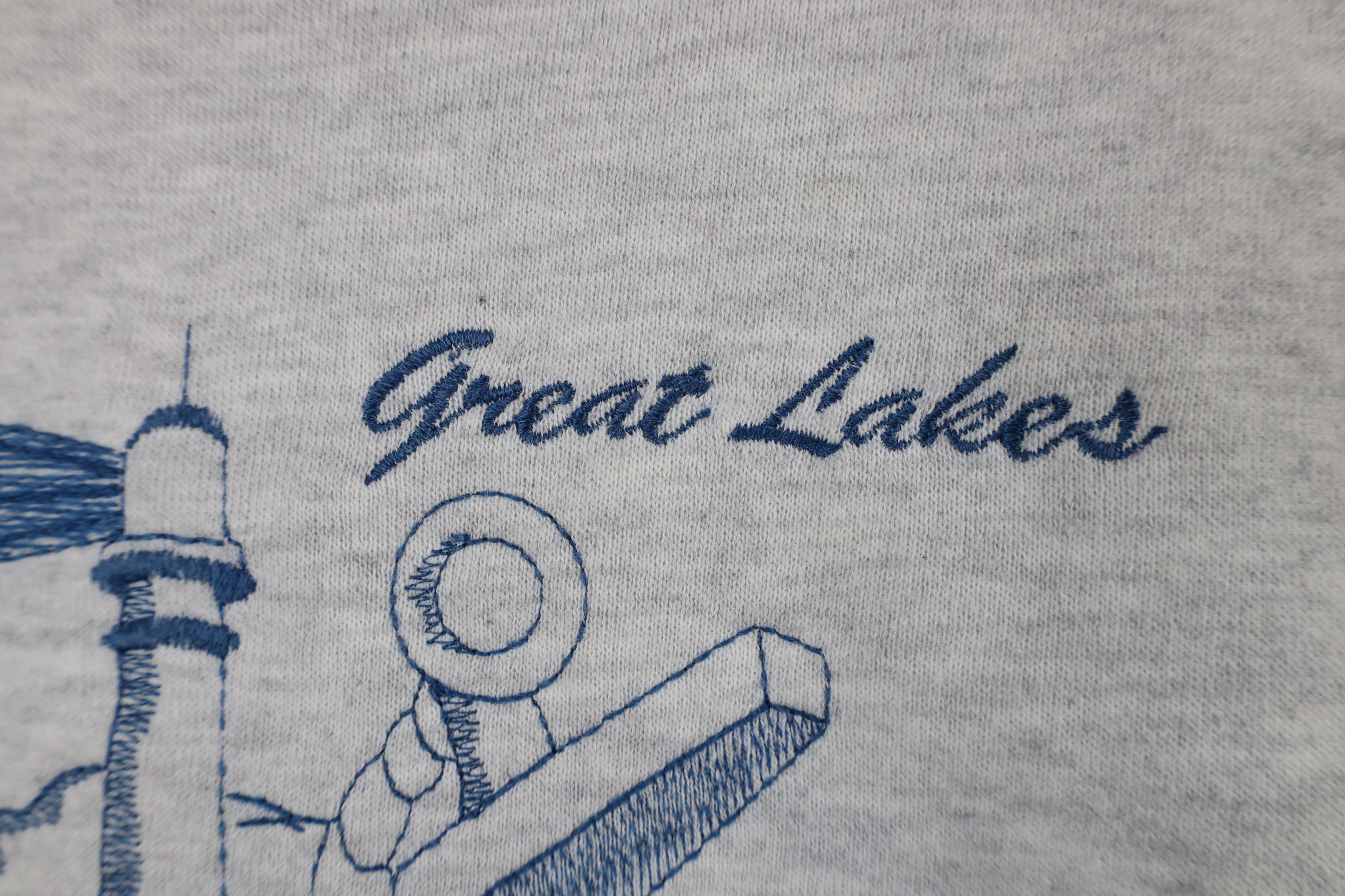 Vintage Vintage 90s Streetwear Lakes Michigan Sweatshirt Gray USA Size US L / EU 52-54 / 3 - 5 Thumbnail