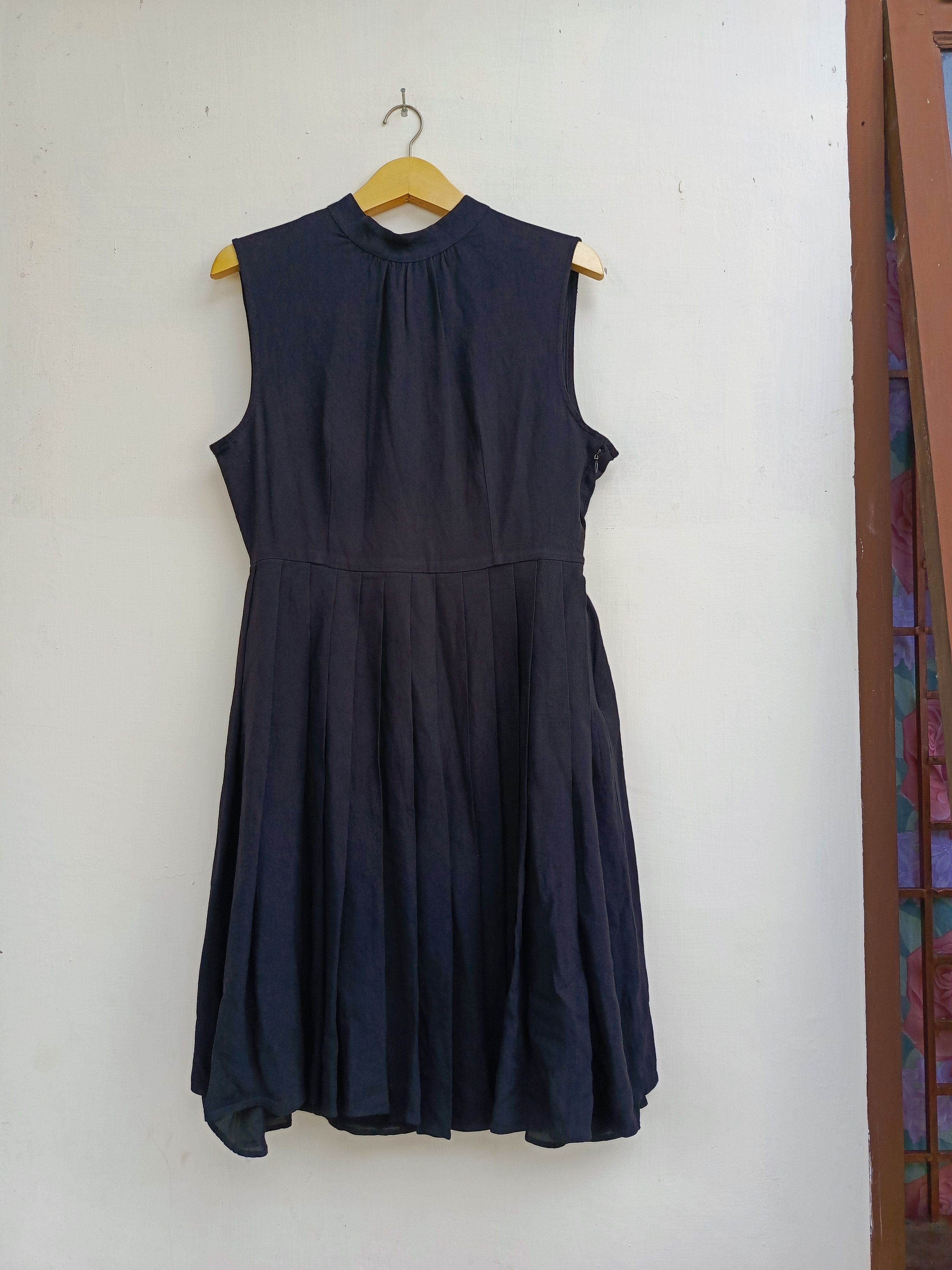 Prada PRADA milano BLACK DRESS Size M / US 6-8 / IT 42-44 - 1 Thumbnail
